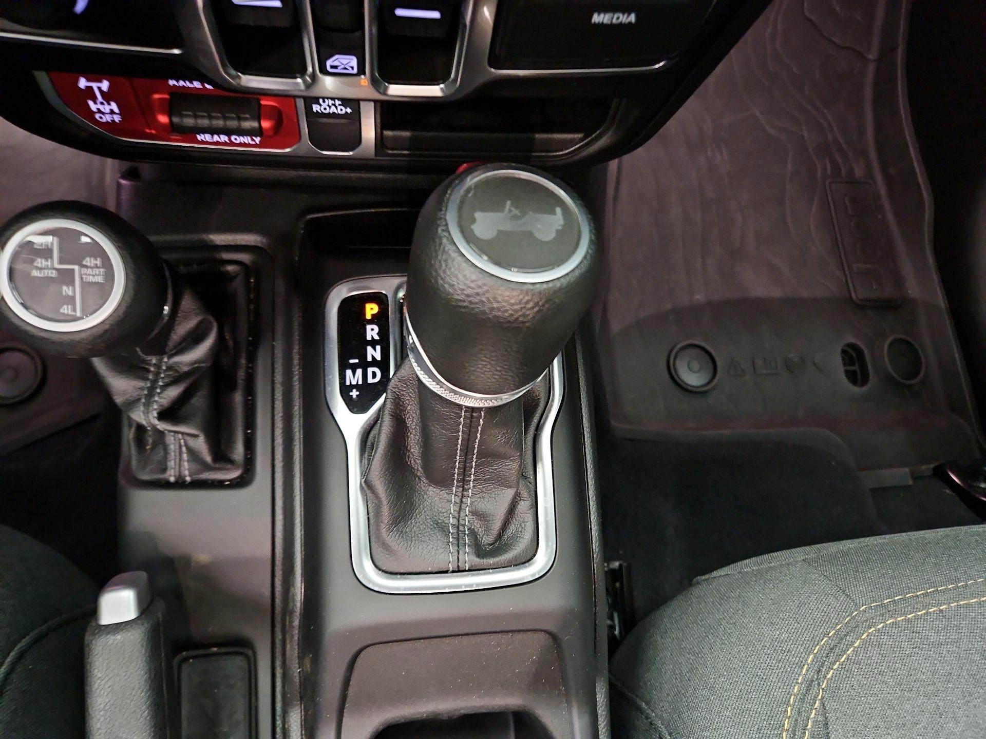 Thumbnail: 2024 Jeep Wrangler - 17