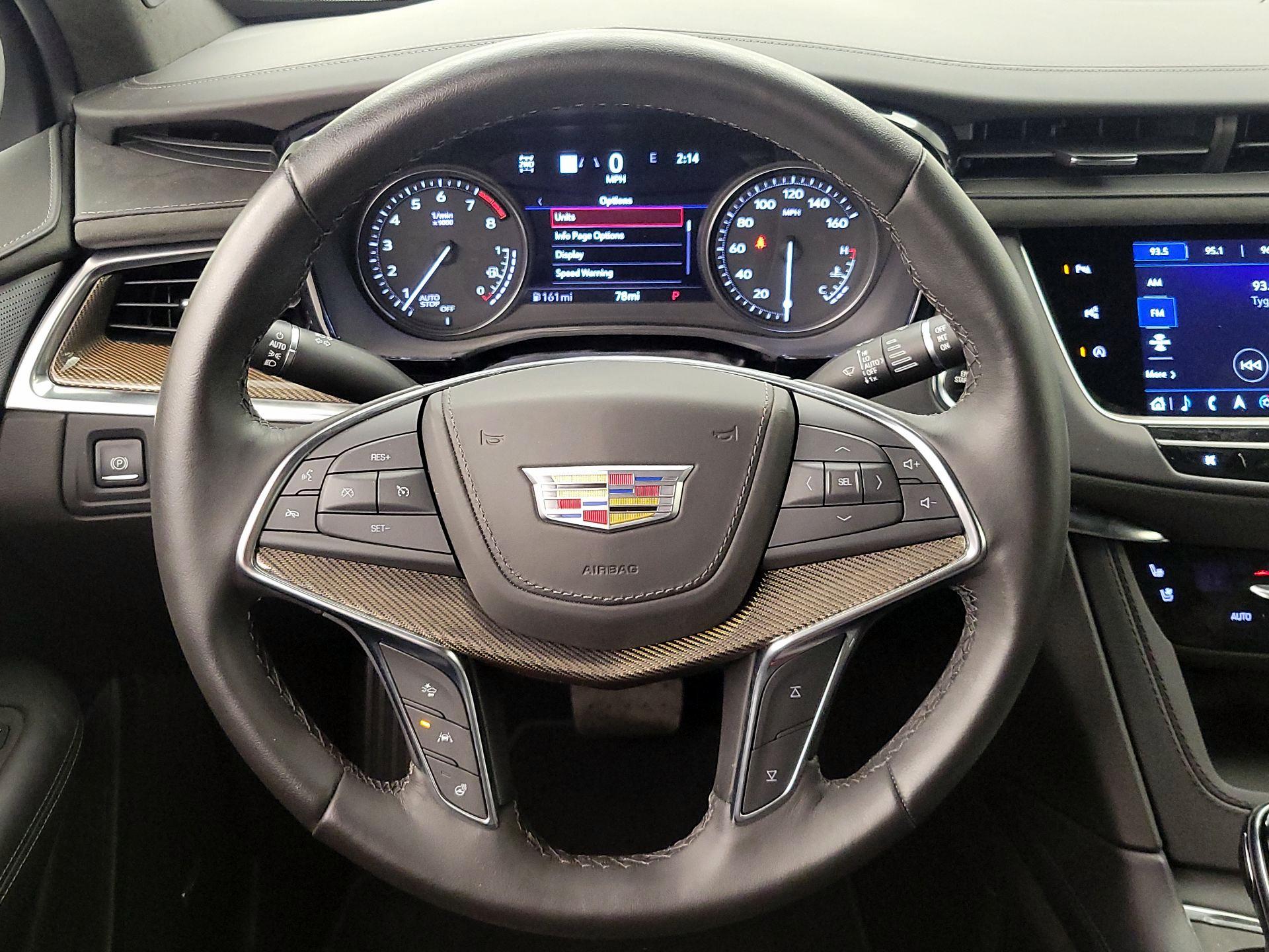 Thumbnail: 2023 Cadillac XT5 - 10