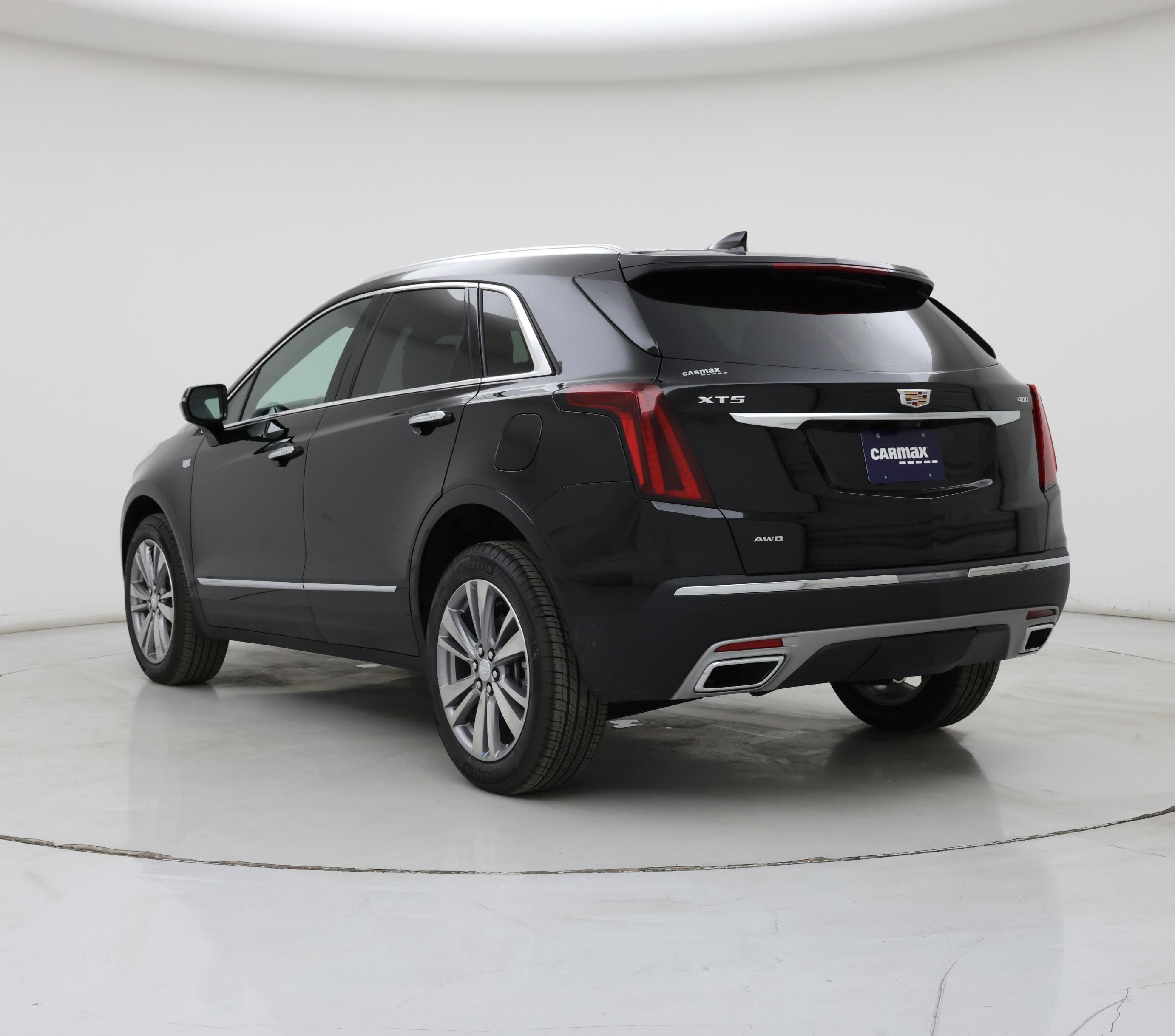 Thumbnail: 2023 Cadillac XT5 - 2