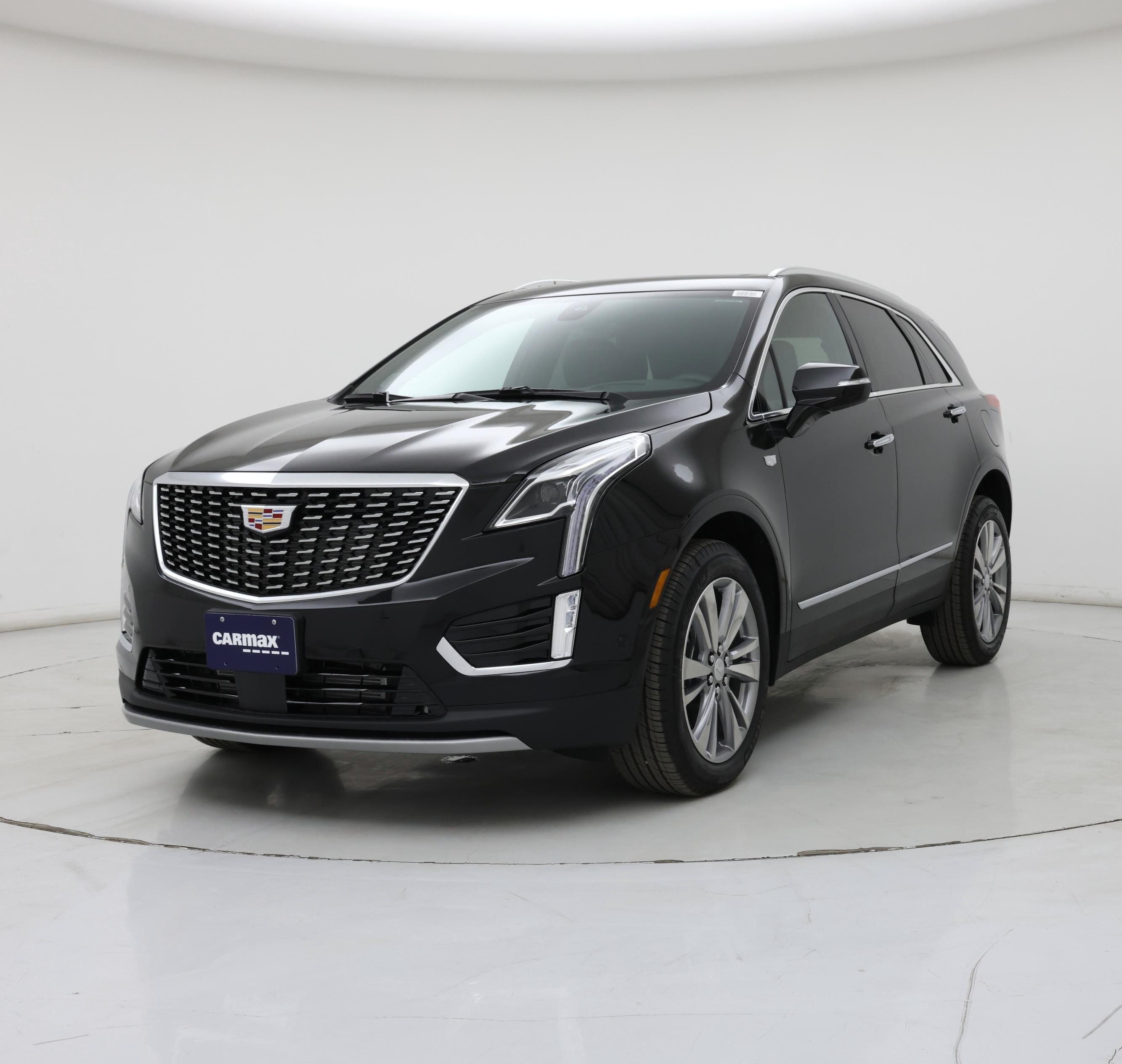 Thumbnail: 2023 Cadillac XT5 - 4