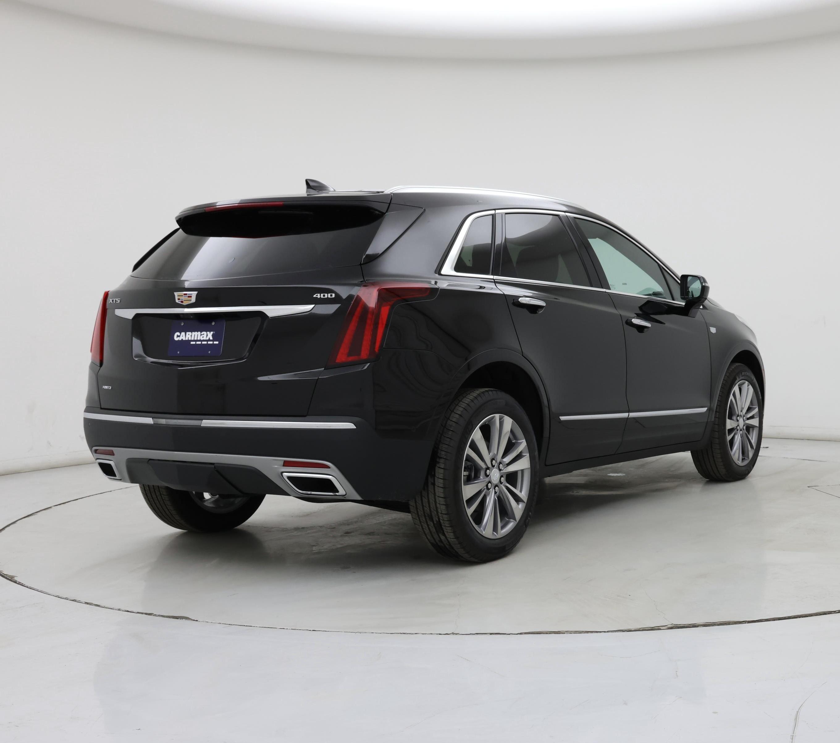 Thumbnail: 2023 Cadillac XT5 - 8