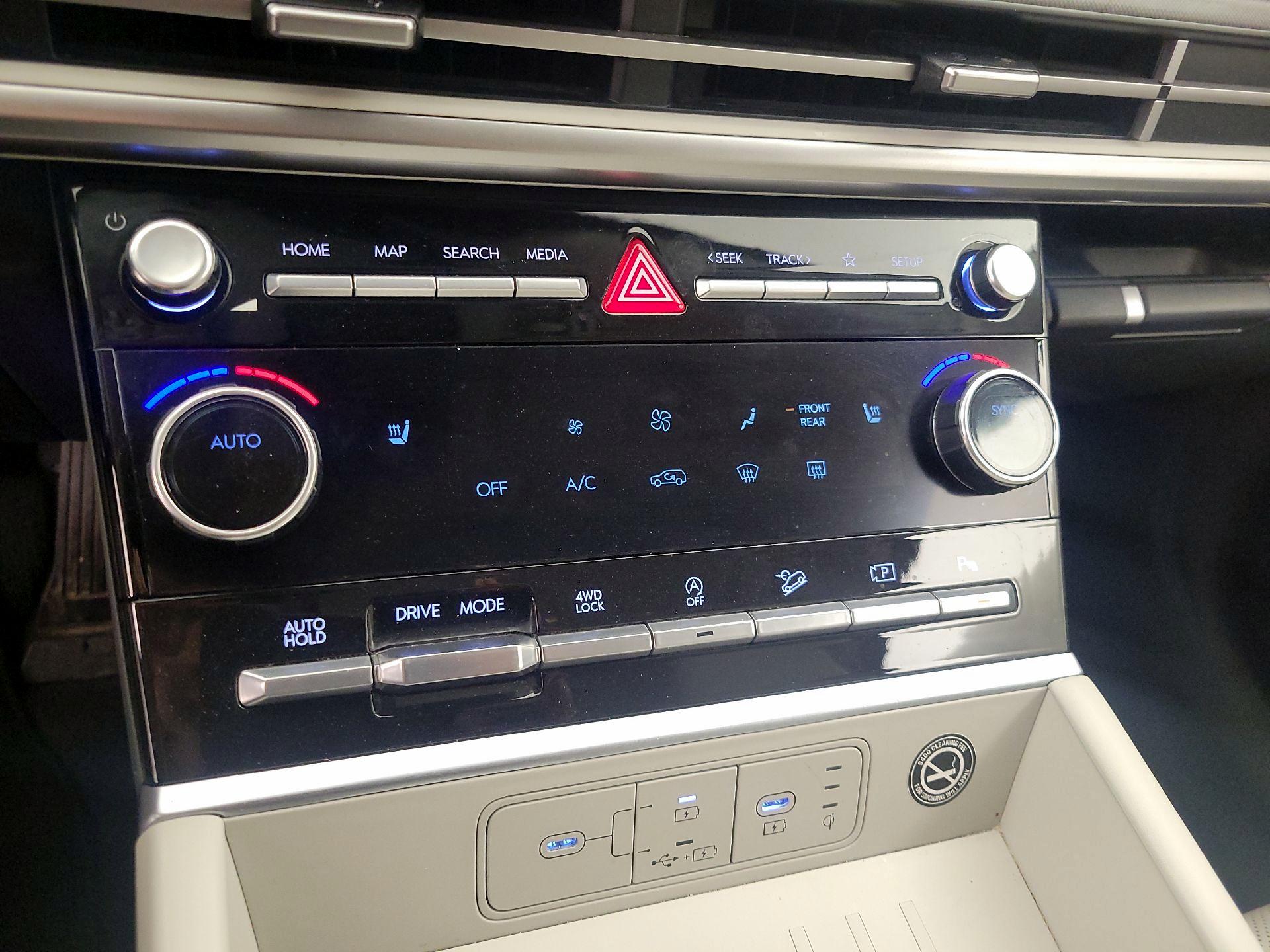 Thumbnail: 2024 Hyundai Santa Fe - 16