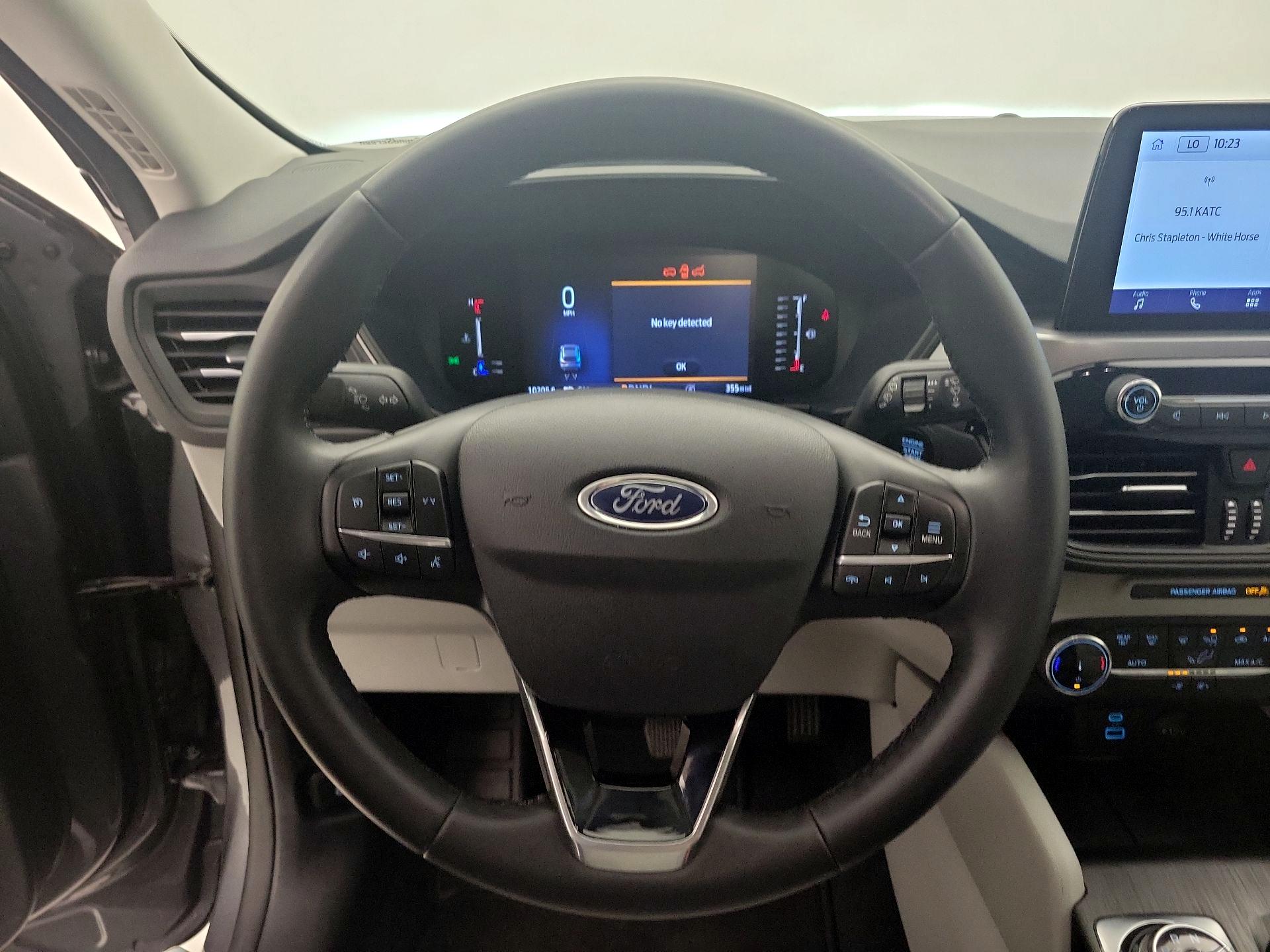 Thumbnail: 2023 Ford Escape - 10