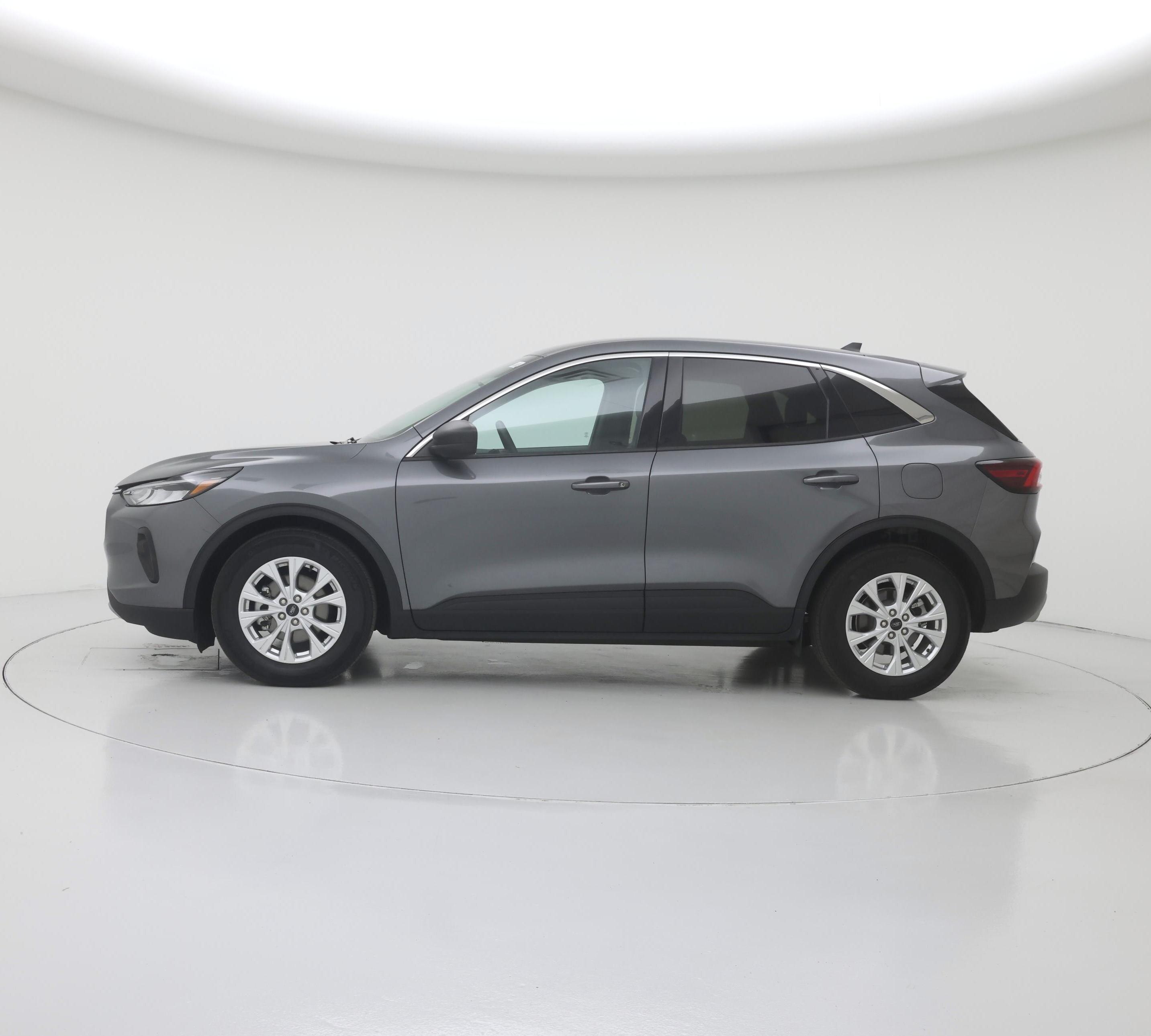 Thumbnail: 2023 Ford Escape - 3