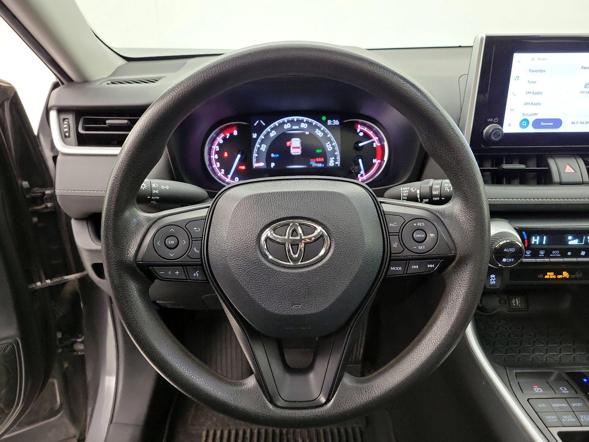 Thumbnail: 2023 Toyota RAV4 - 10