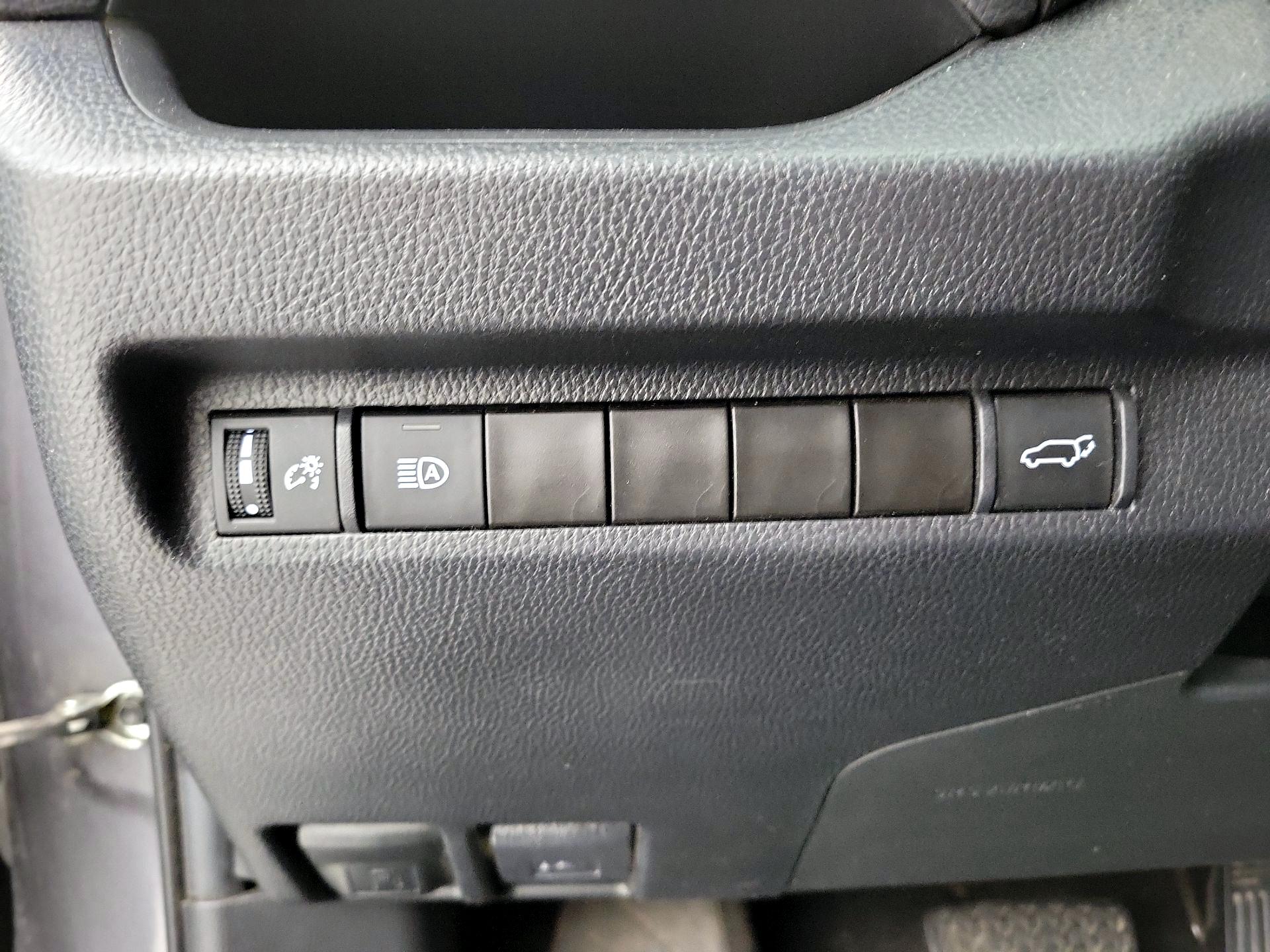 Thumbnail: 2023 Toyota RAV4 - 13