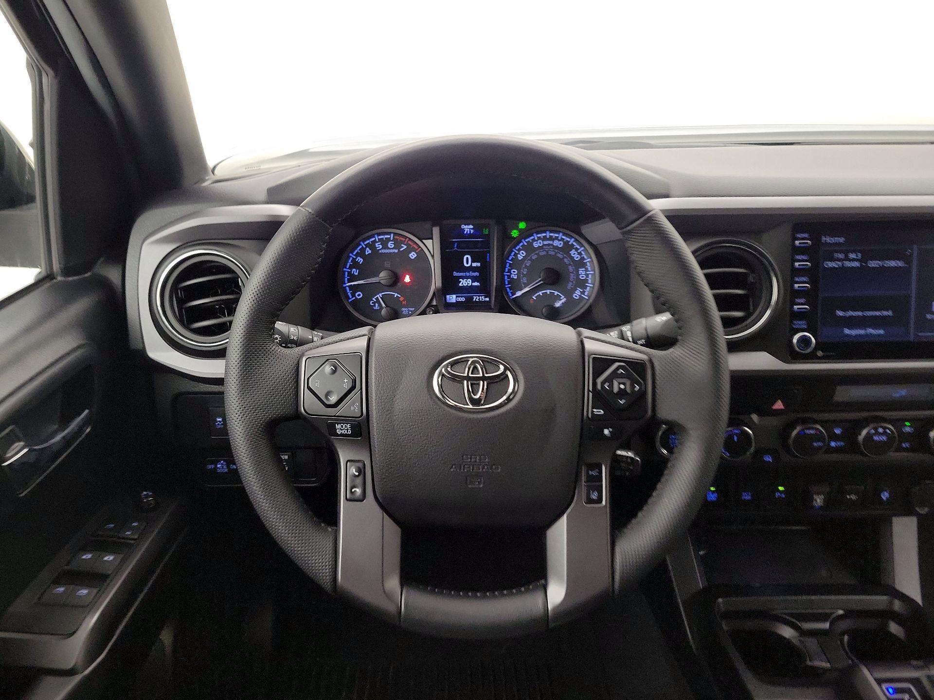 Thumbnail: 2021 Toyota Tacoma - 10