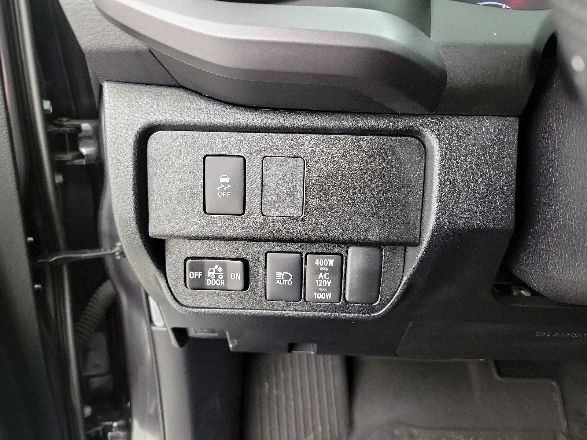 Thumbnail: 2021 Toyota Tacoma - 13