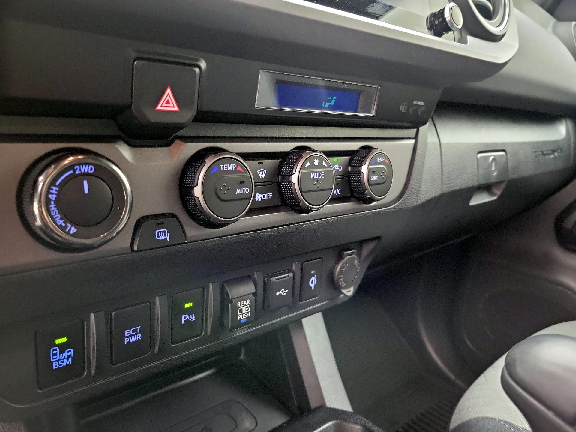 Thumbnail: 2021 Toyota Tacoma - 16