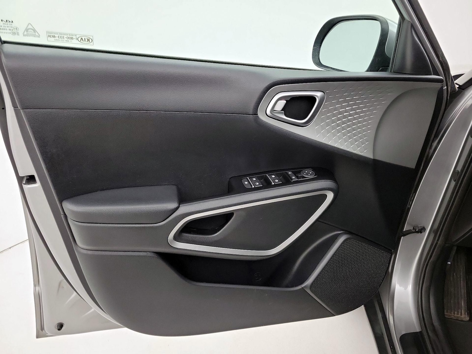 2022 Kia Soul LX - Photo 13