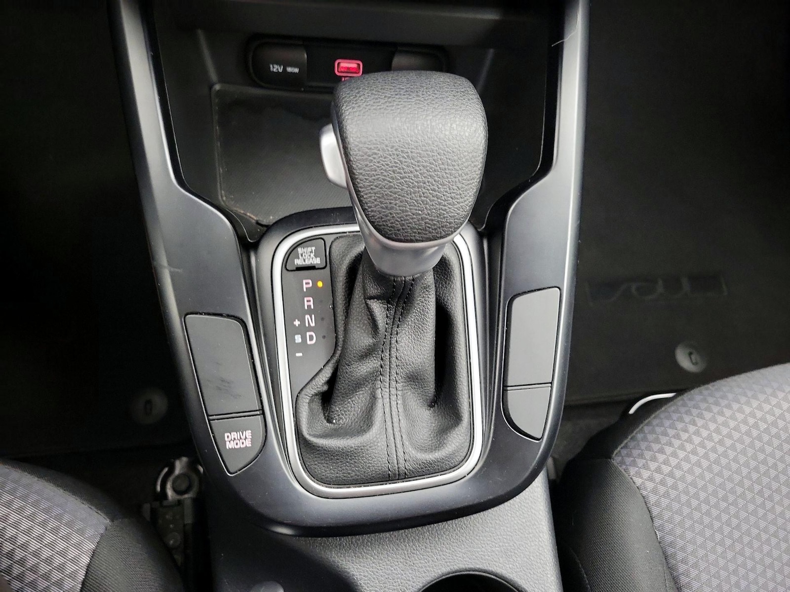 2022 Kia Soul LX - Photo 18