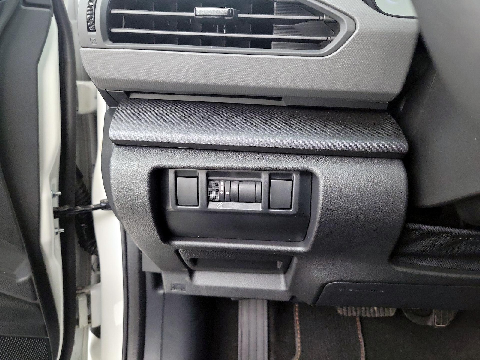 2025 Subaru Crosstrek Limited - Photo 14