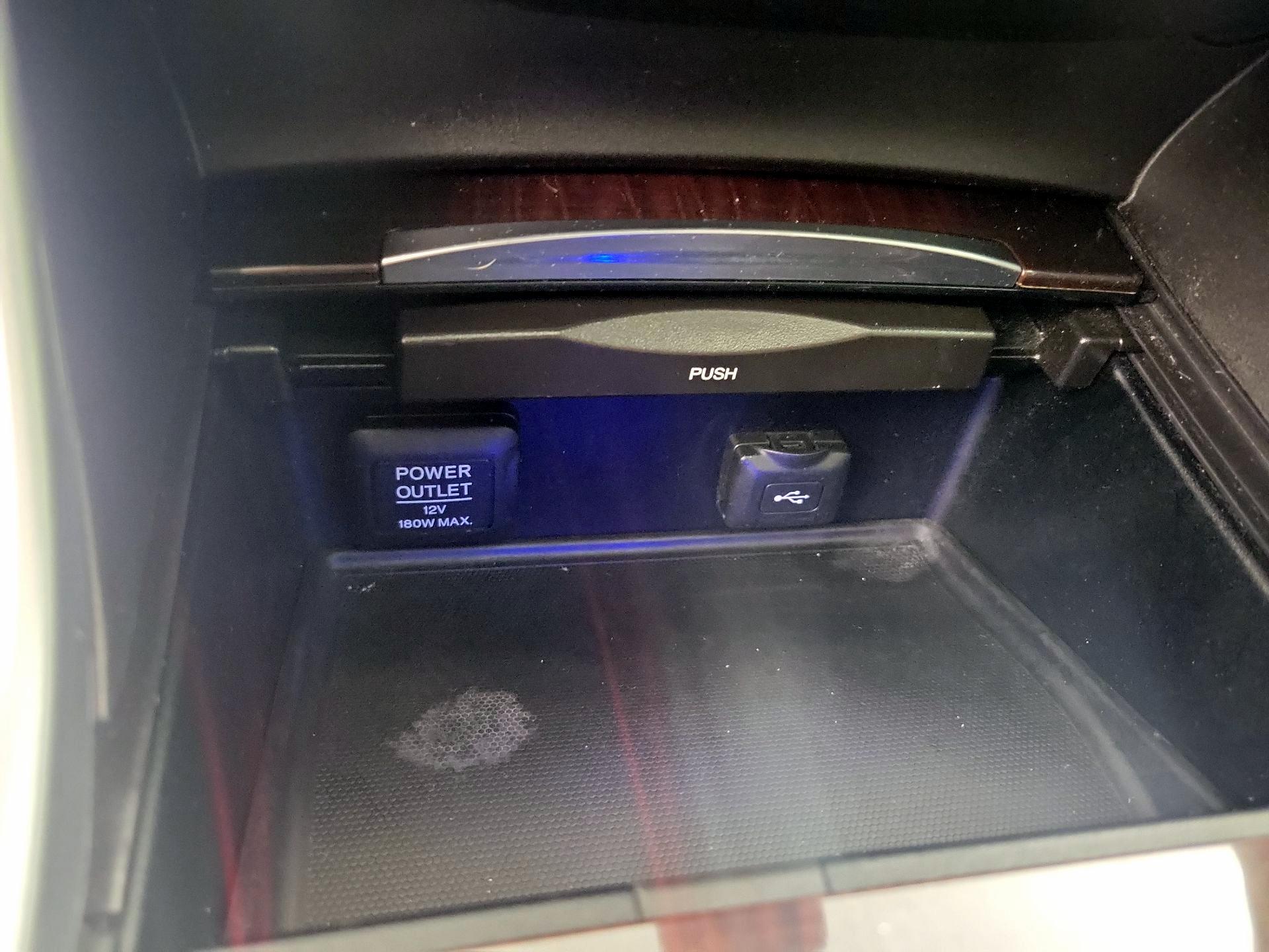 Thumbnail: 2015 Acura TLX - 18