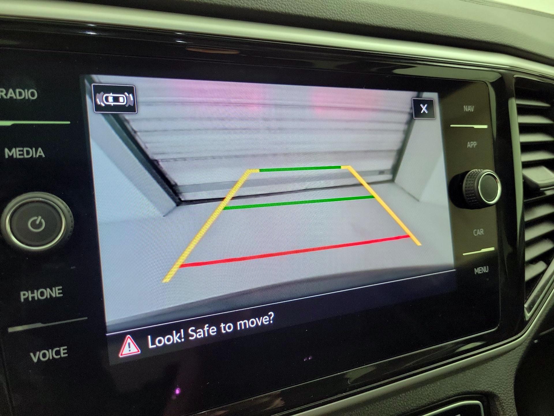 Thumbnail: 2023 Volkswagen Atlas - 14