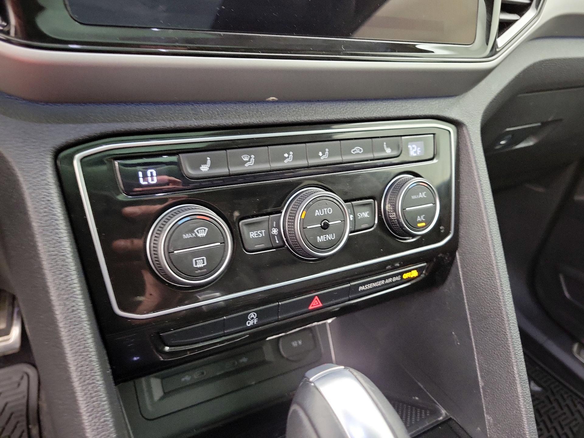 Thumbnail: 2023 Volkswagen Atlas - 16