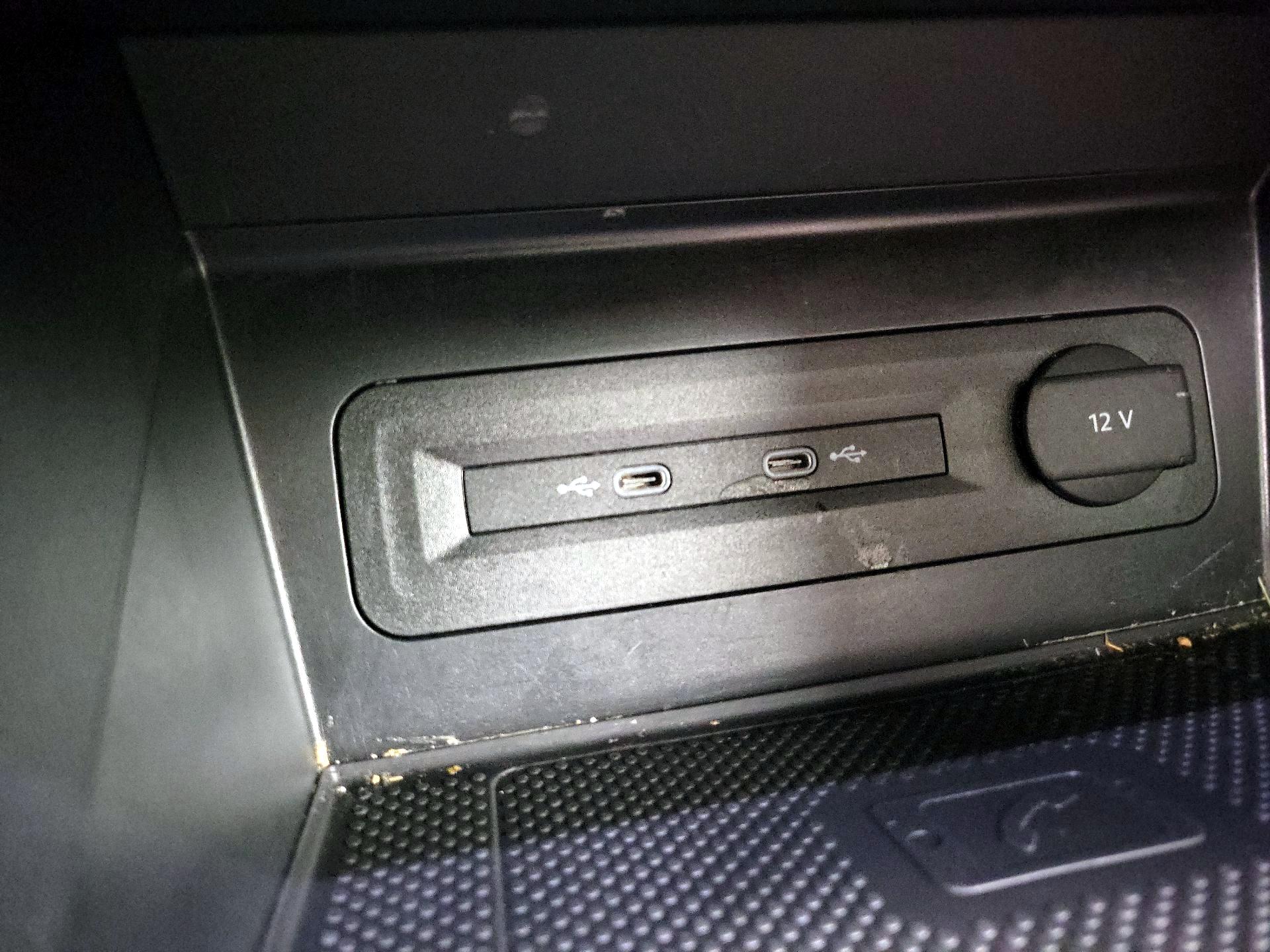 Thumbnail: 2023 Volkswagen Atlas - 18