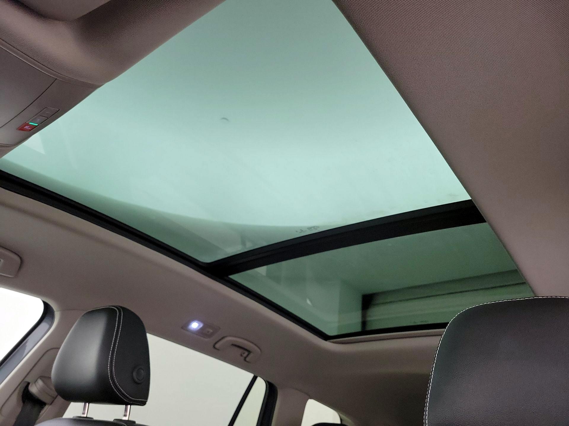 Thumbnail: 2023 Volkswagen Atlas - 19