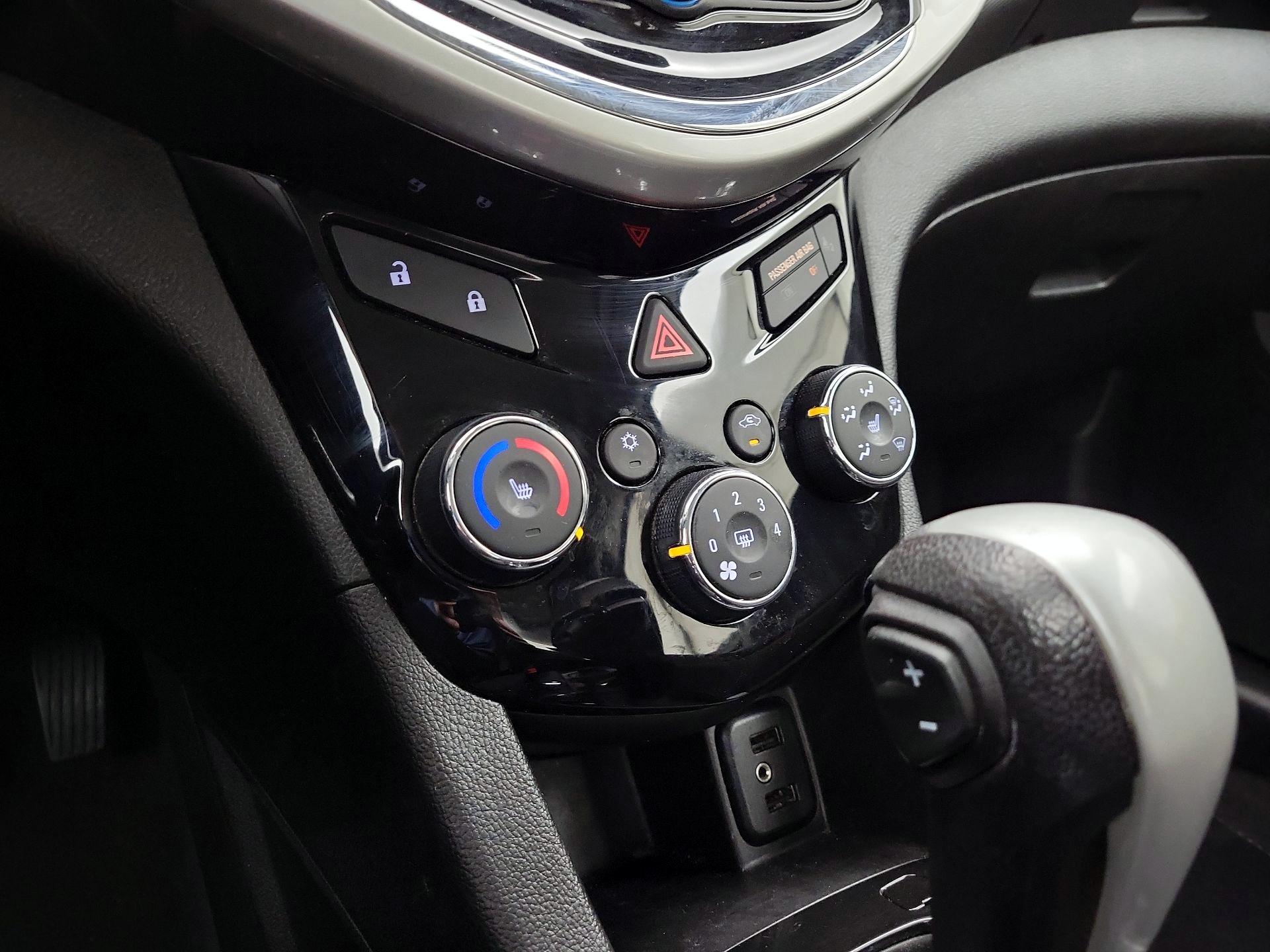 Thumbnail: 2017 Chevrolet Sonic - 16