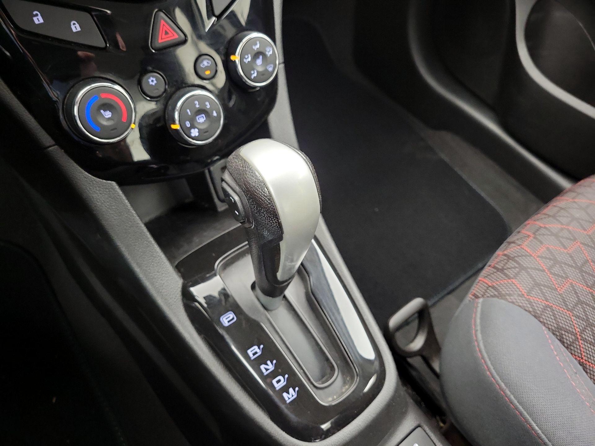 Thumbnail: 2017 Chevrolet Sonic - 17