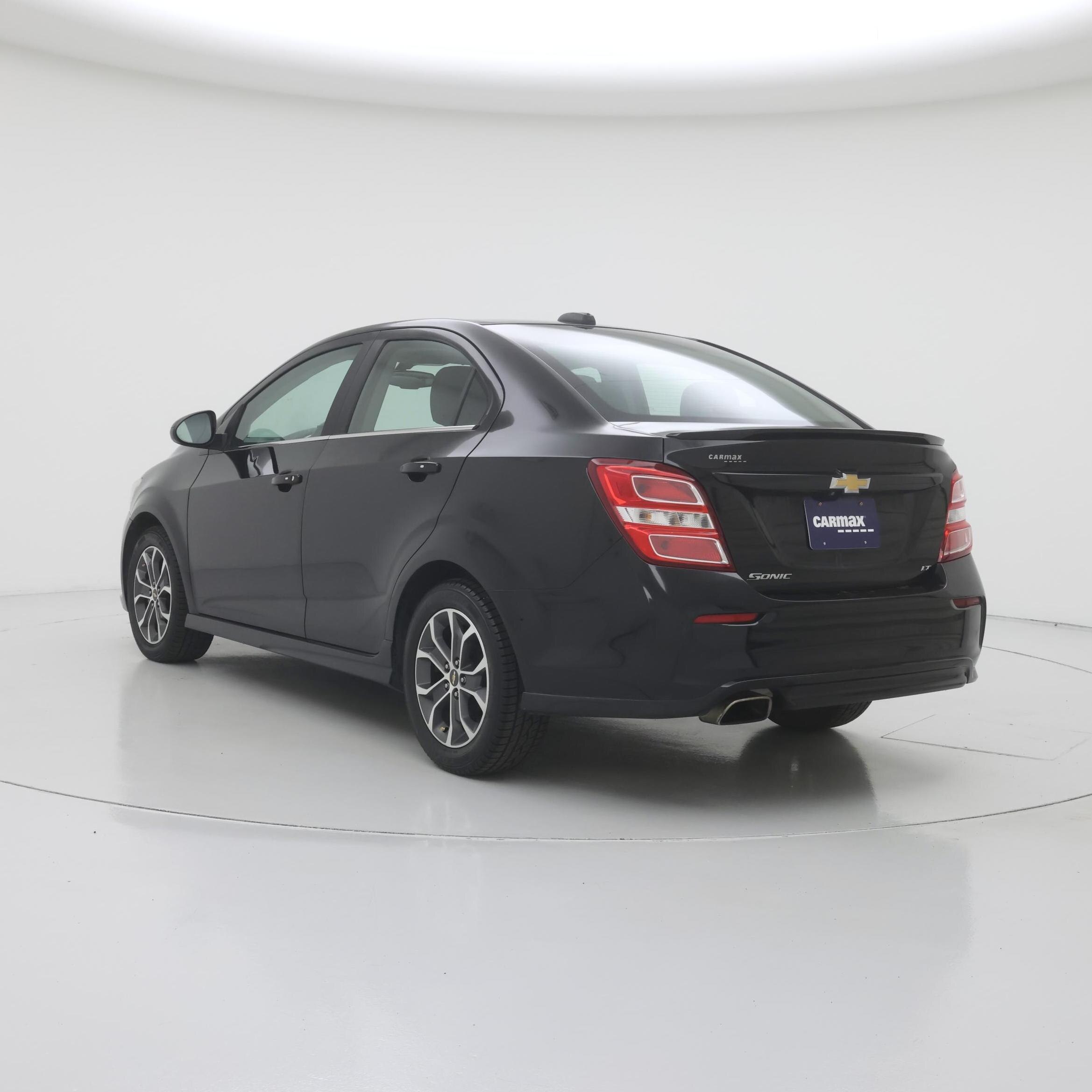 Thumbnail: 2017 Chevrolet Sonic - 2