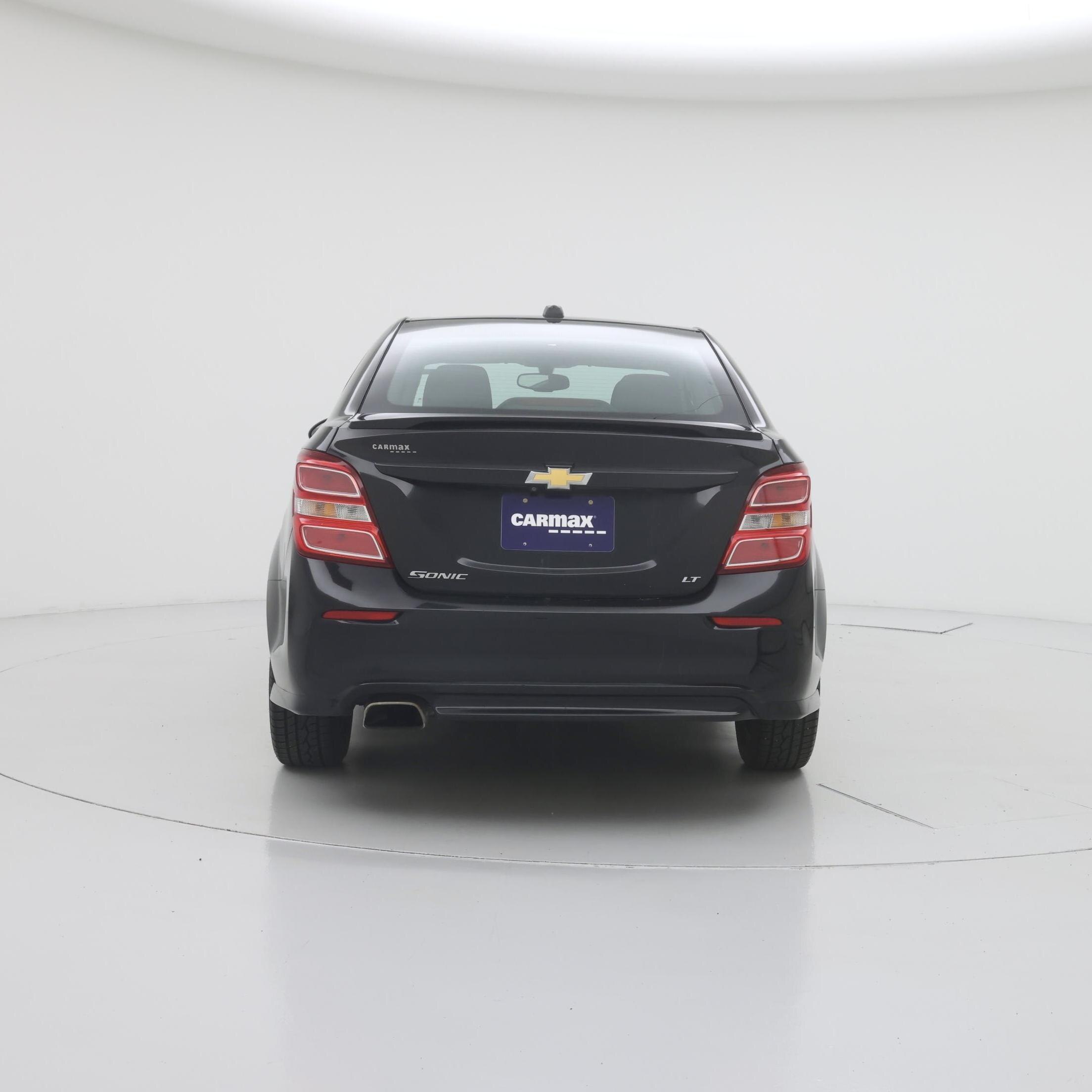 Thumbnail: 2017 Chevrolet Sonic - 6