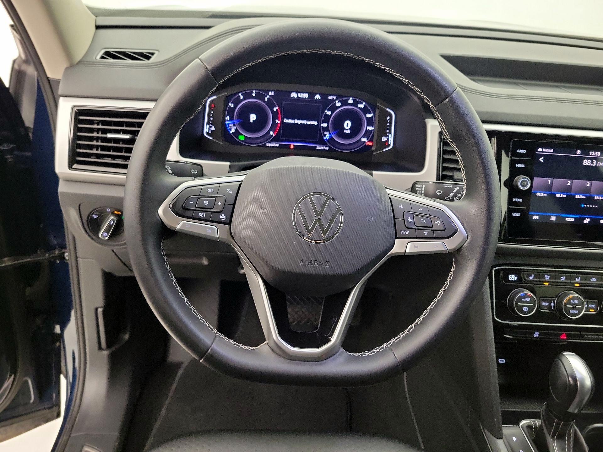 Thumbnail: 2023 Volkswagen Atlas - 10