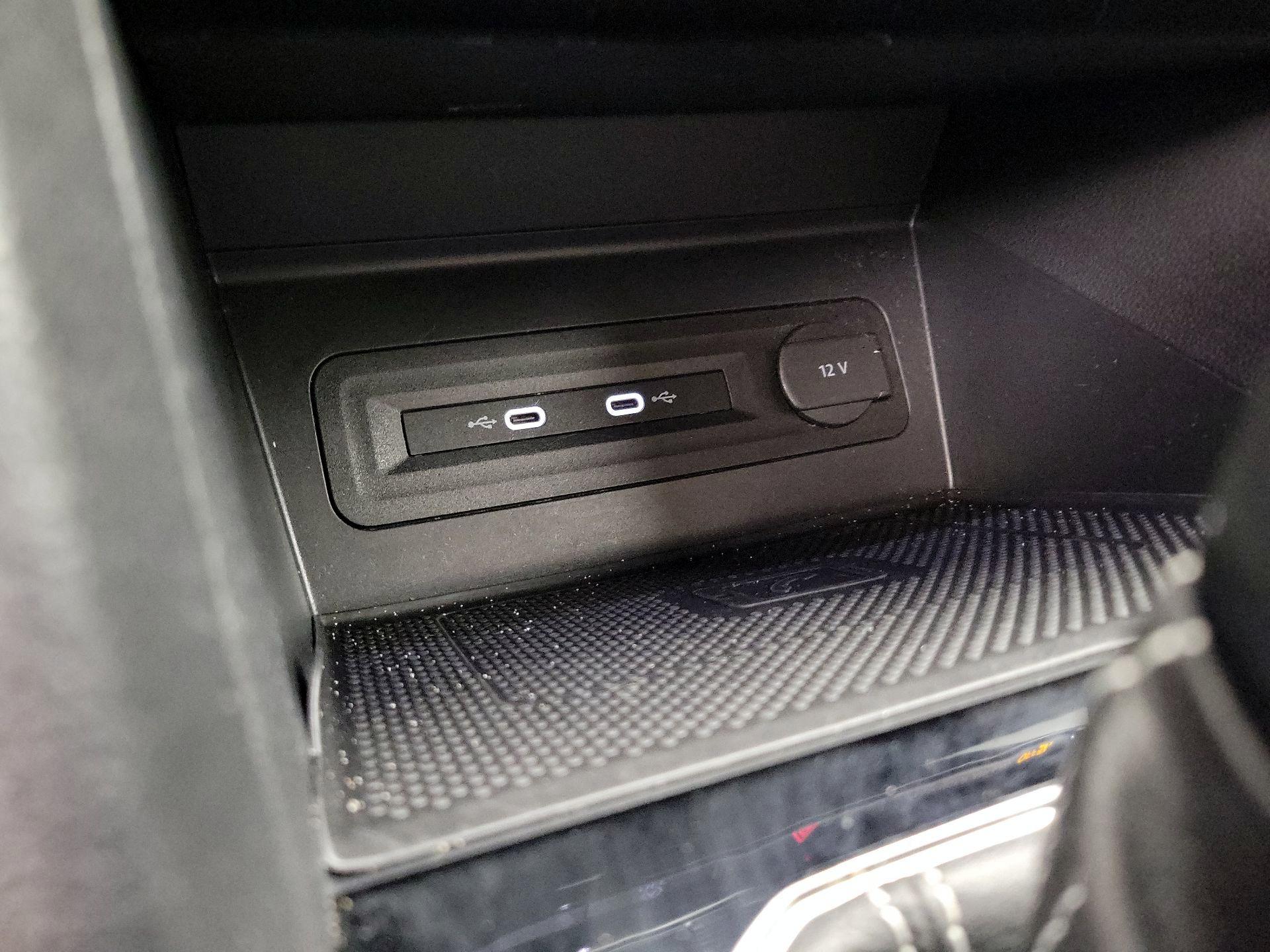 Thumbnail: 2023 Volkswagen Atlas - 18