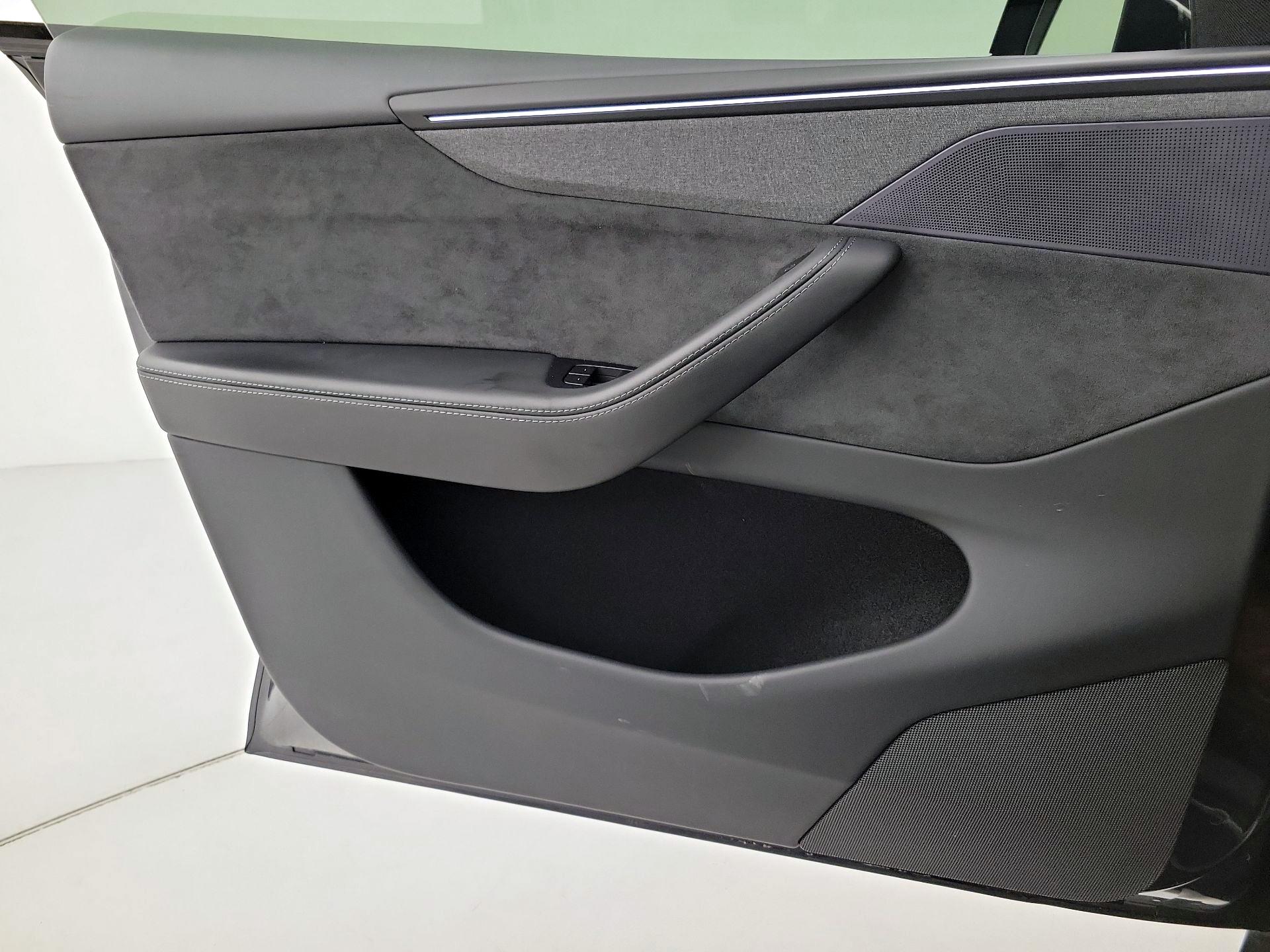 Thumbnail: 2026 Tesla Model Y - 12