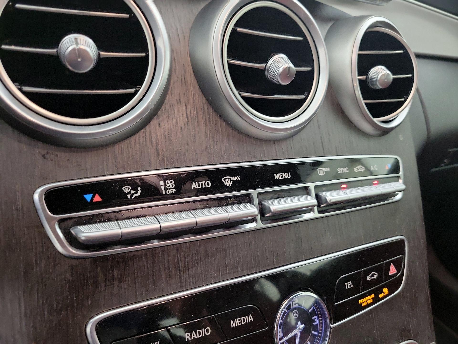 Thumbnail: 2020 Mercedes-Benz C-Class - 16