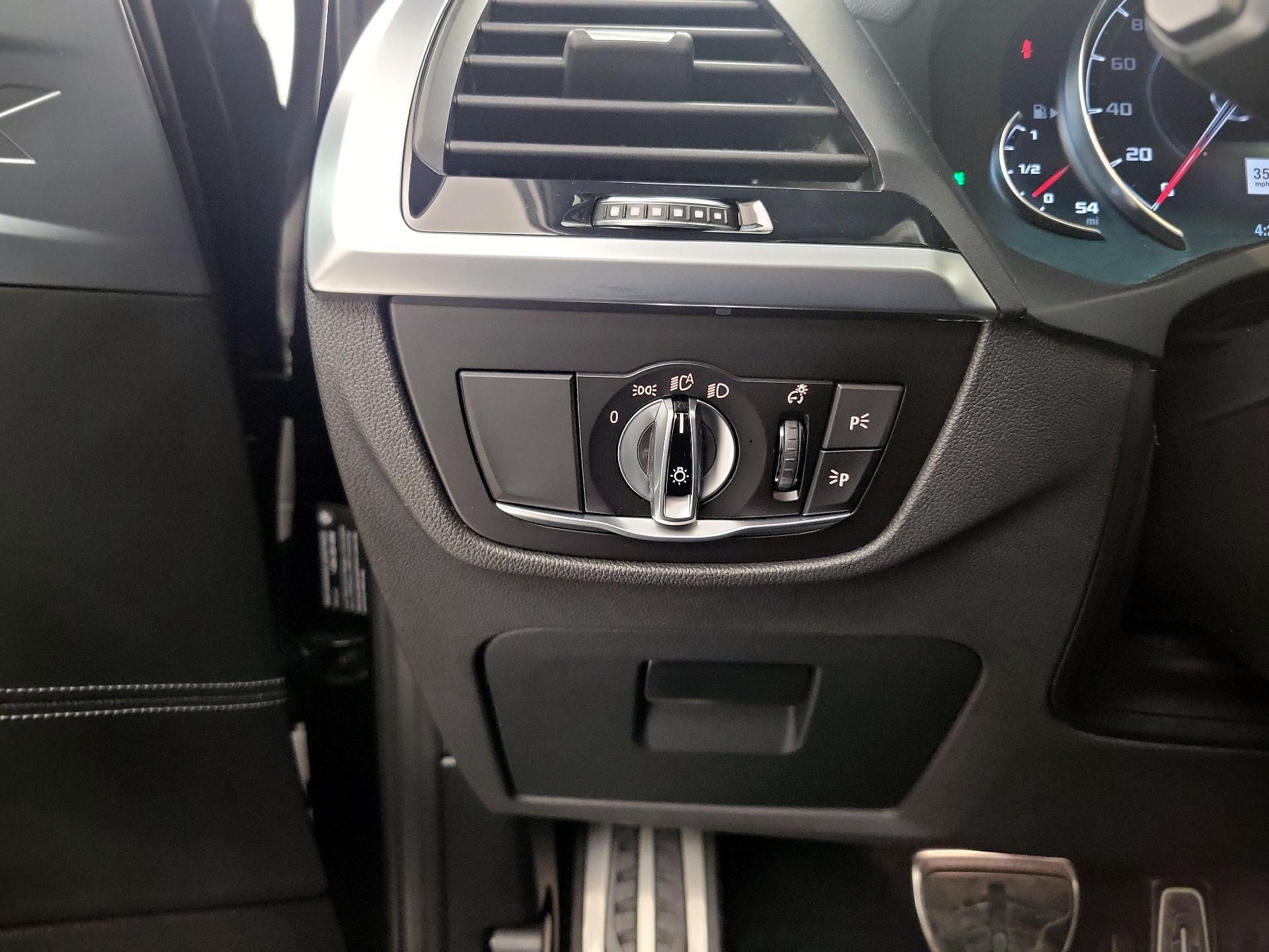 Thumbnail: 2020 BMW X4 - 13