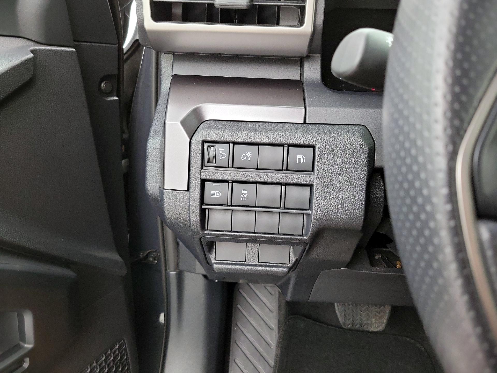 Thumbnail: 2025 Toyota 4Runner - 13