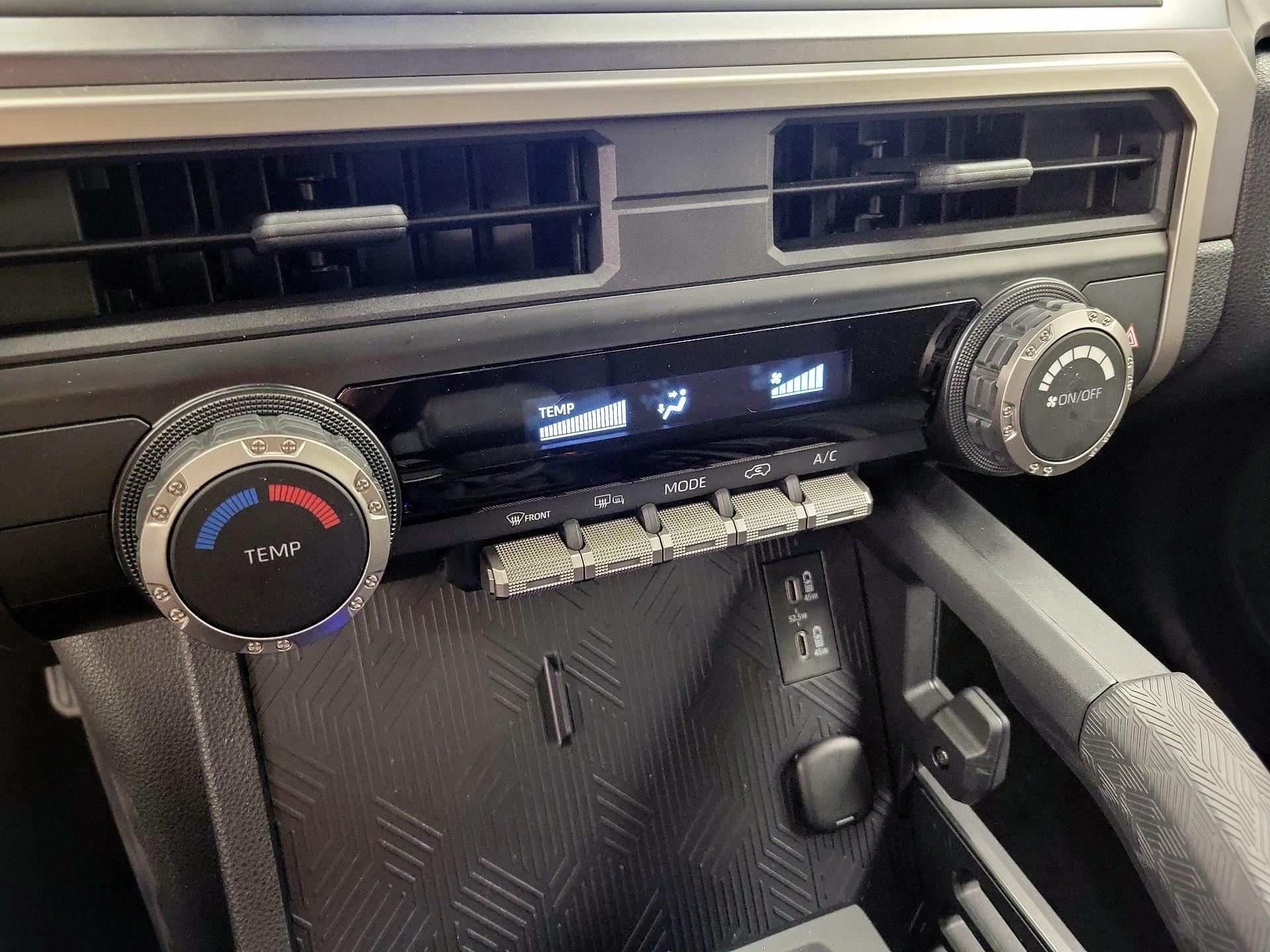 Thumbnail: 2025 Toyota 4Runner - 17