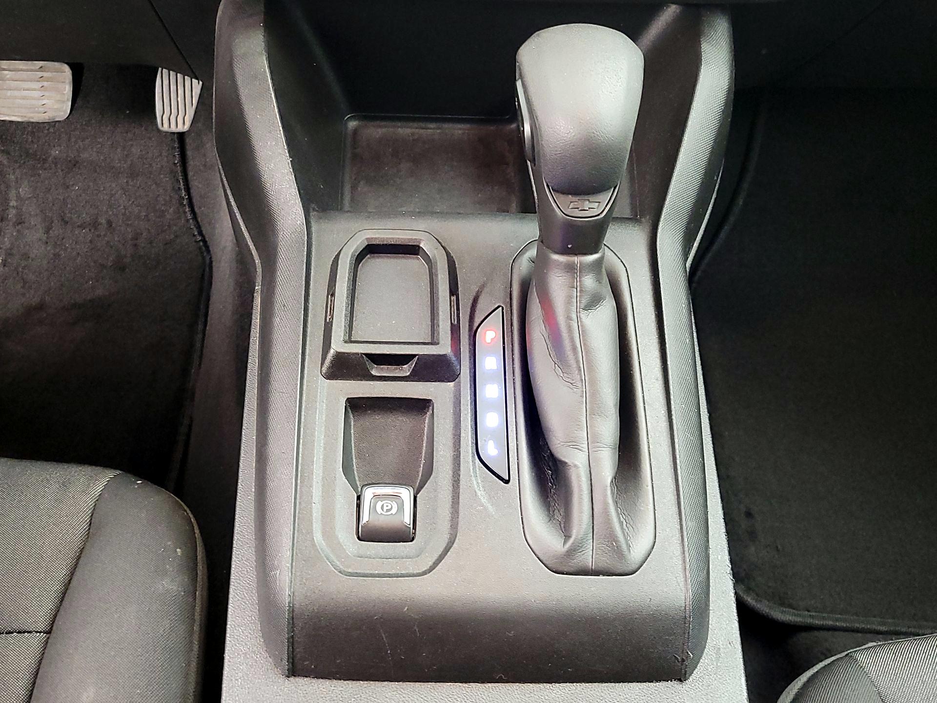 Thumbnail: 2023 Chevrolet Colorado - 17