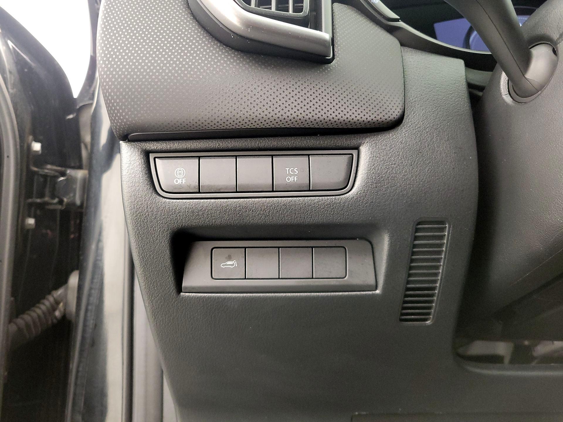 Thumbnail: 2025 Mazda CX-50 - 13