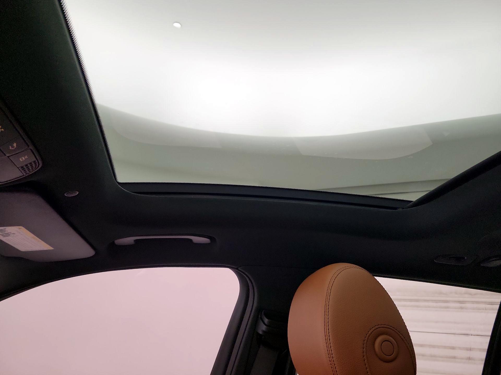 Thumbnail: 2020 Mercedes-Benz GLC - 19