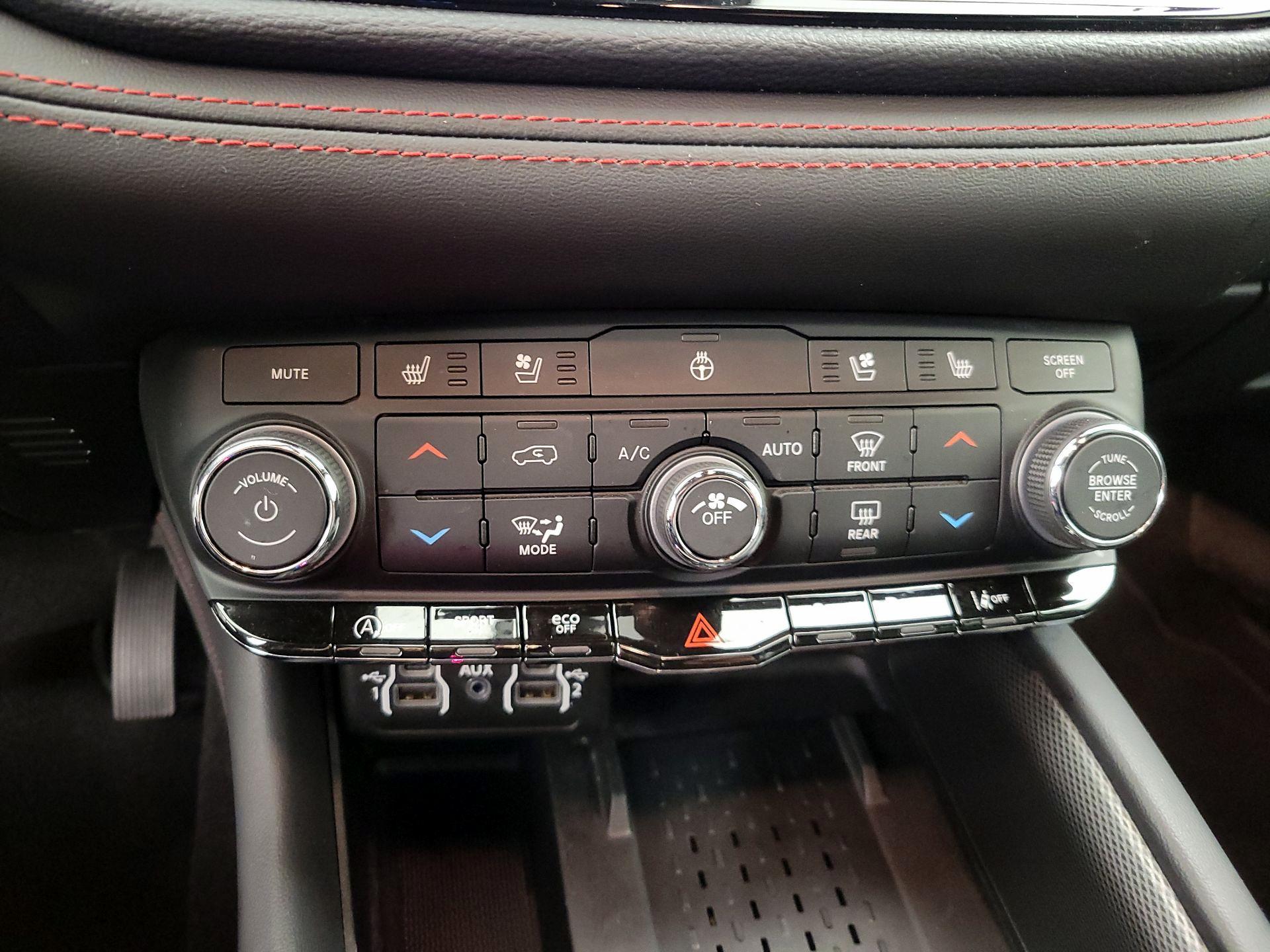 Thumbnail: 2025 Dodge Durango - 17