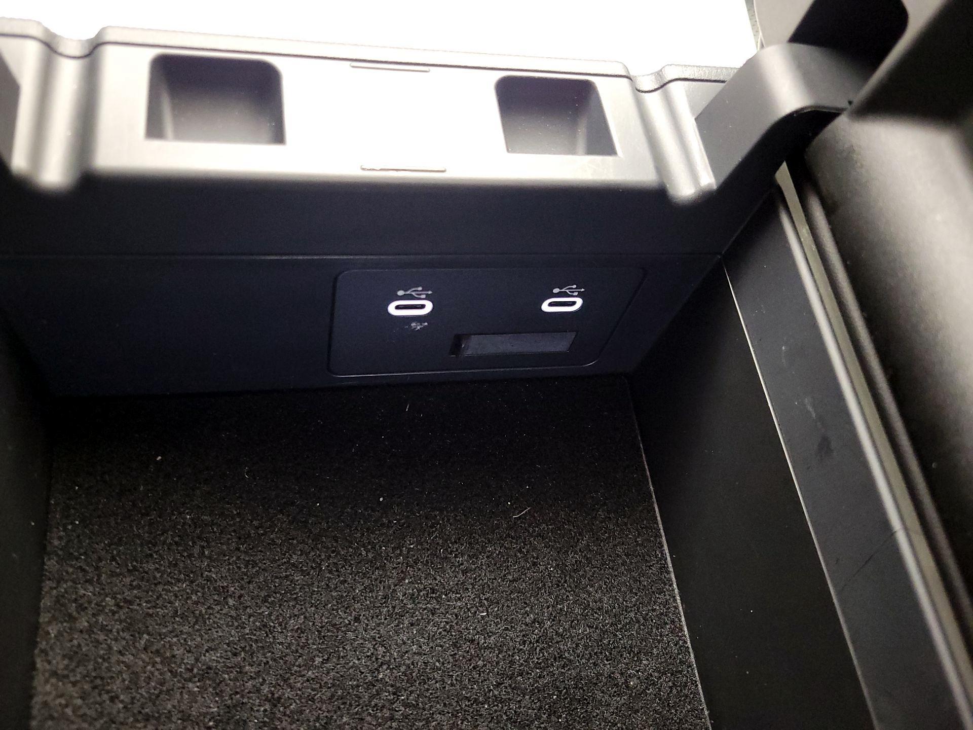 Thumbnail: 2025 Mazda CX-90 - 18