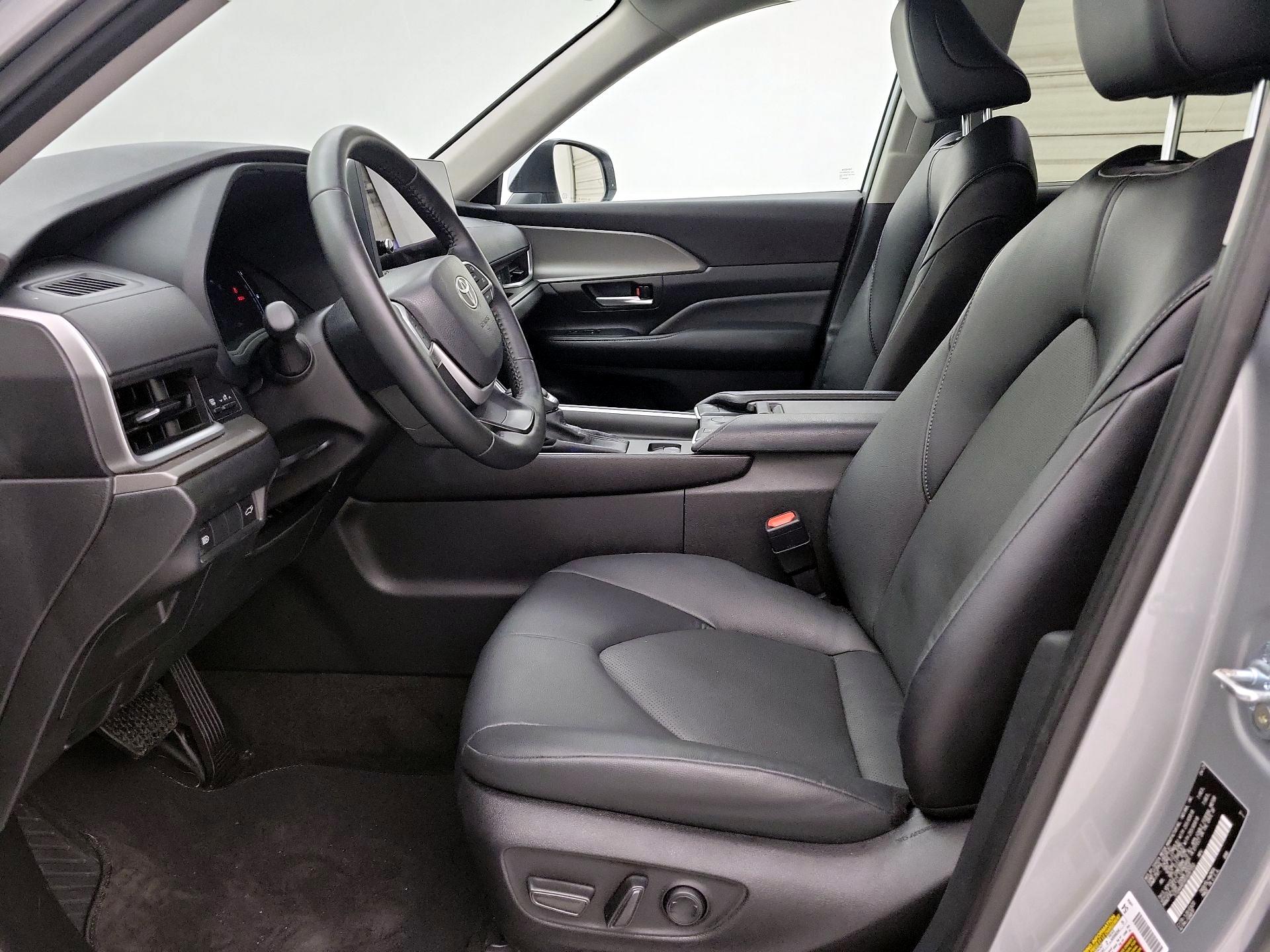 Thumbnail: 2025 Toyota Grand Highlander - 11