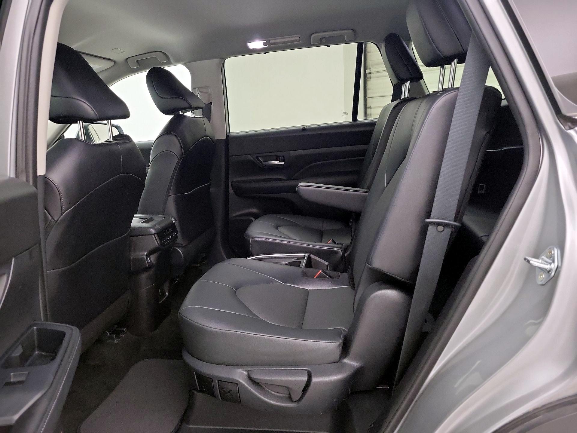 Thumbnail: 2025 Toyota Grand Highlander - 19