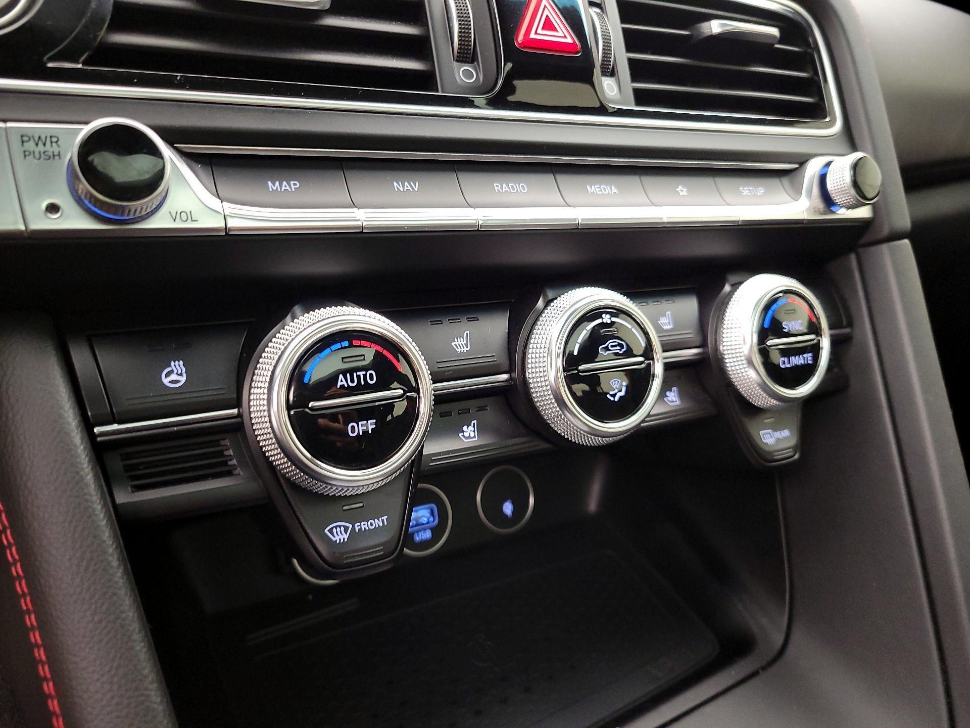 Thumbnail: 2023 Genesis G70 - 17