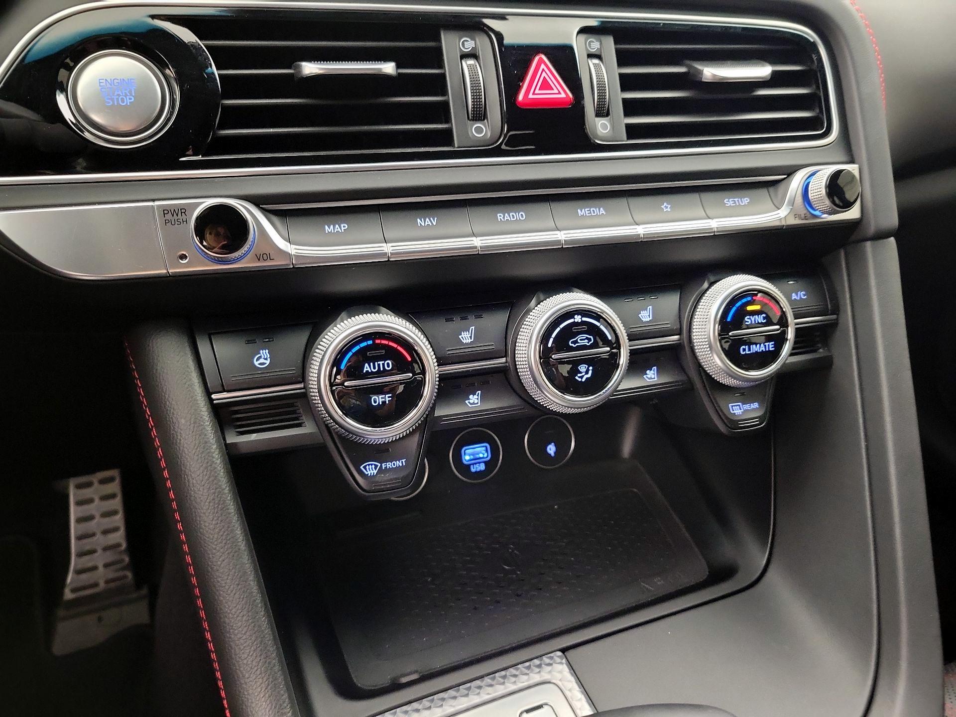 Thumbnail: 2023 Genesis G70 - 17