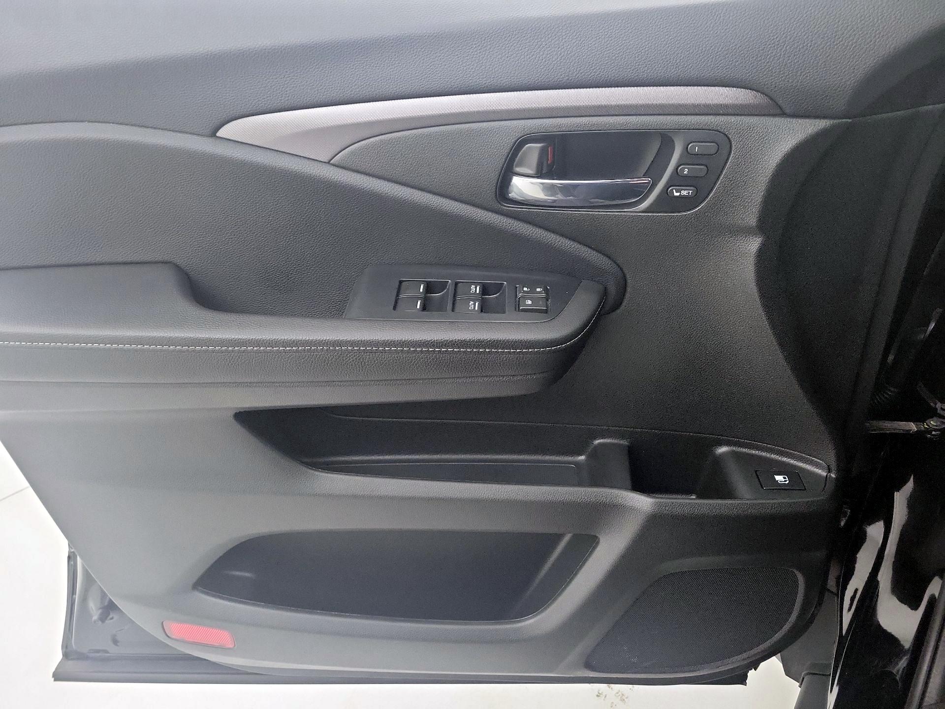 Thumbnail: 2023 Honda Ridgeline - 12