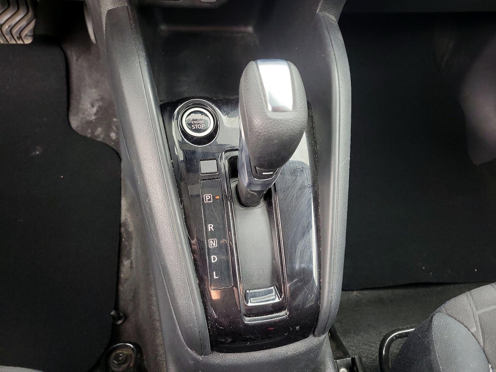 Thumbnail: 2022 Nissan Kicks - 17