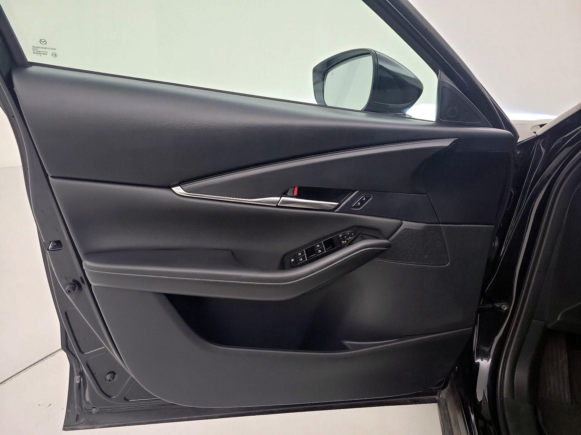 Thumbnail: 2025 Mazda CX-30 - 10