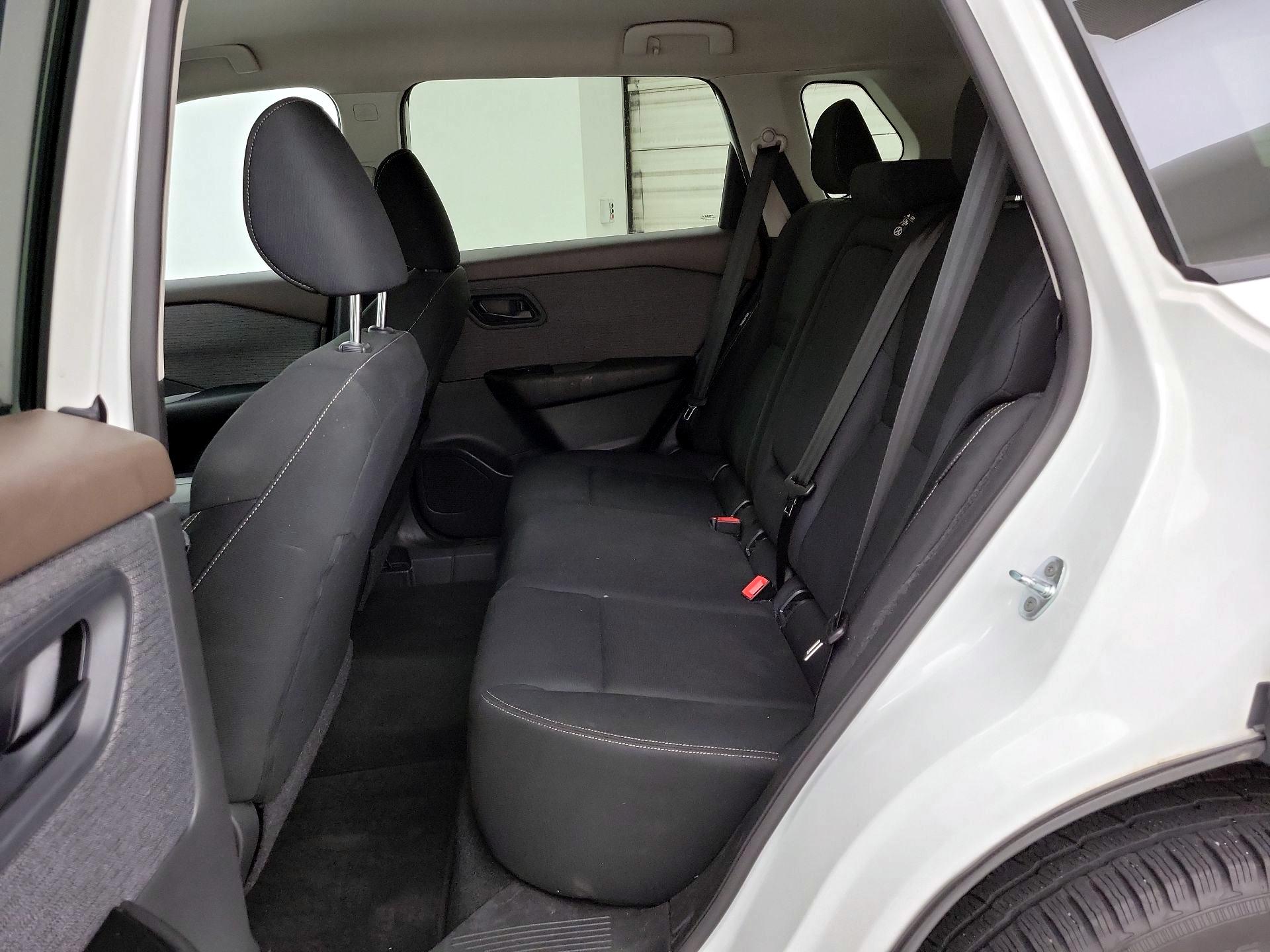 Thumbnail: 2023 Nissan Rogue - 19