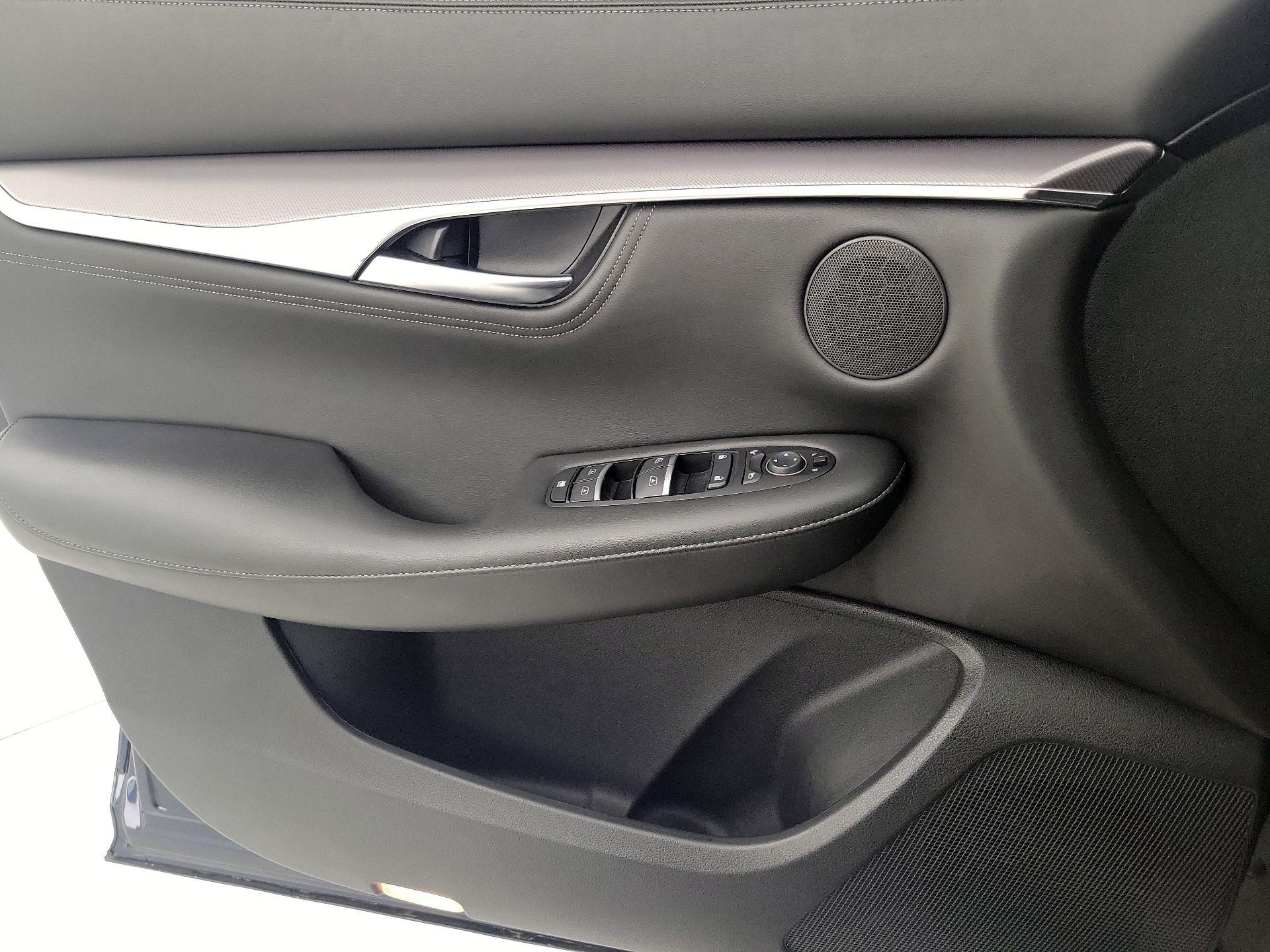 Thumbnail: 2023 INFINITI QX55 - 12