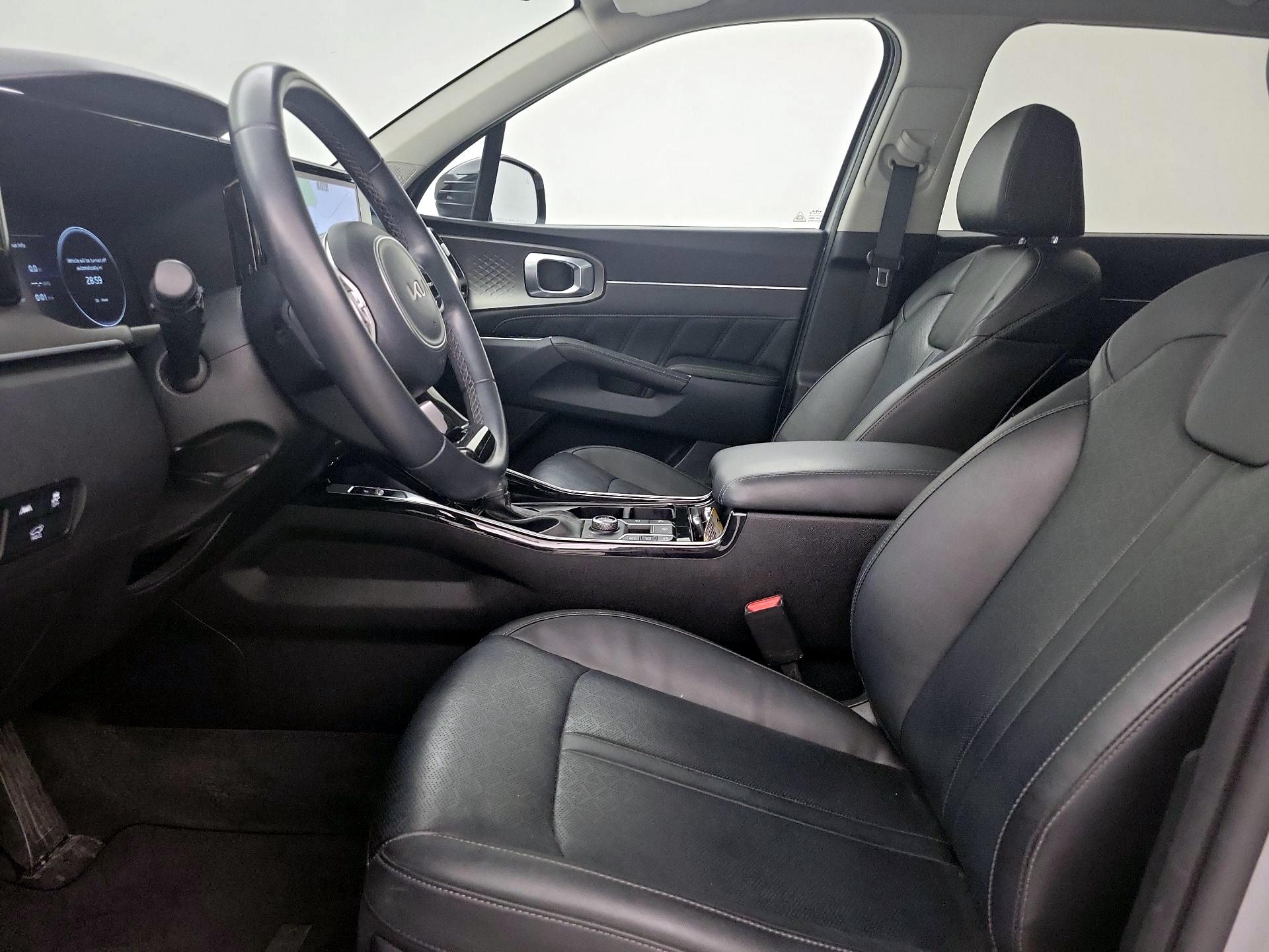 Thumbnail: 2023 Kia Sorento - 9