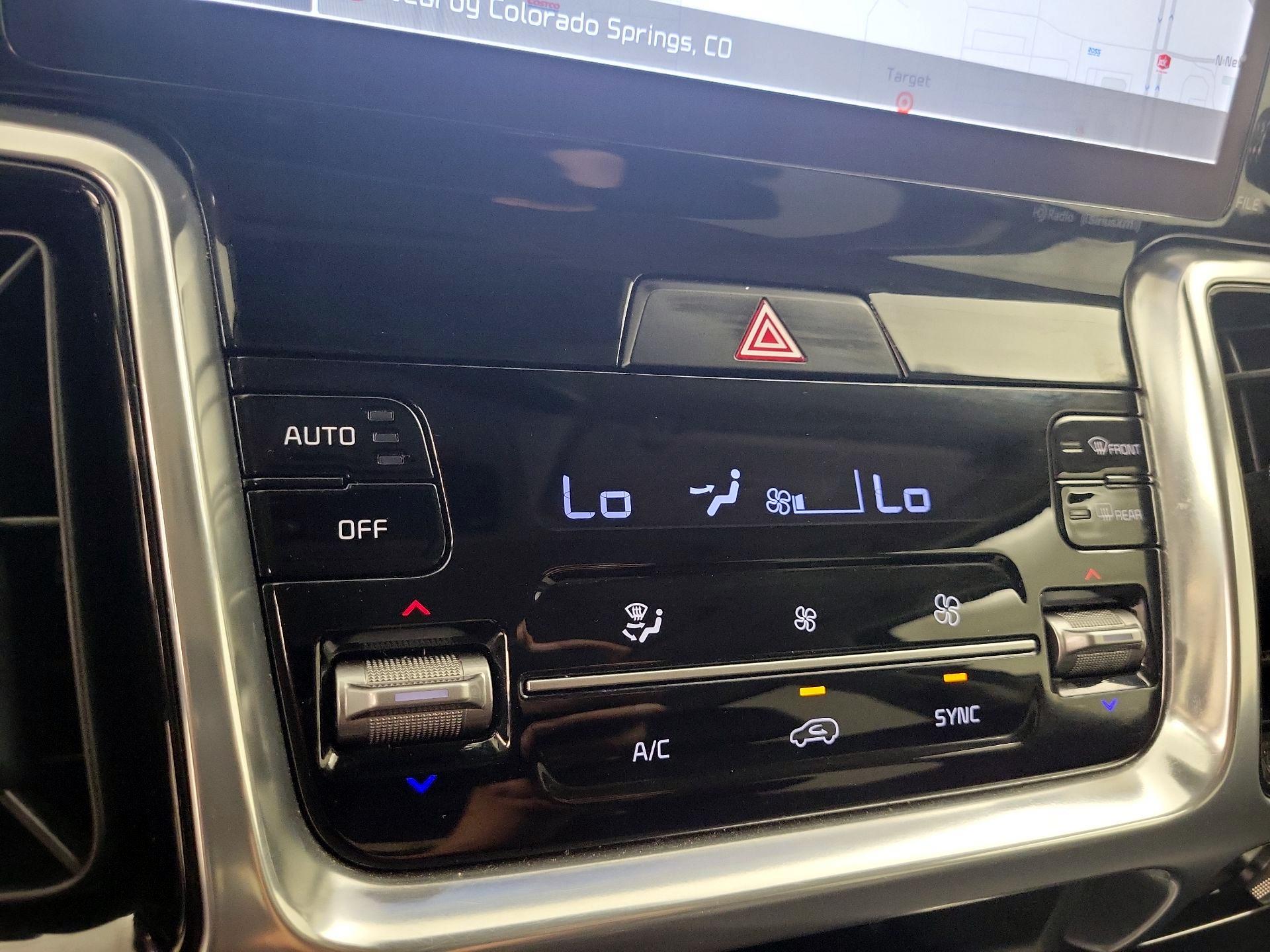 Thumbnail: 2023 Kia Sorento - 15