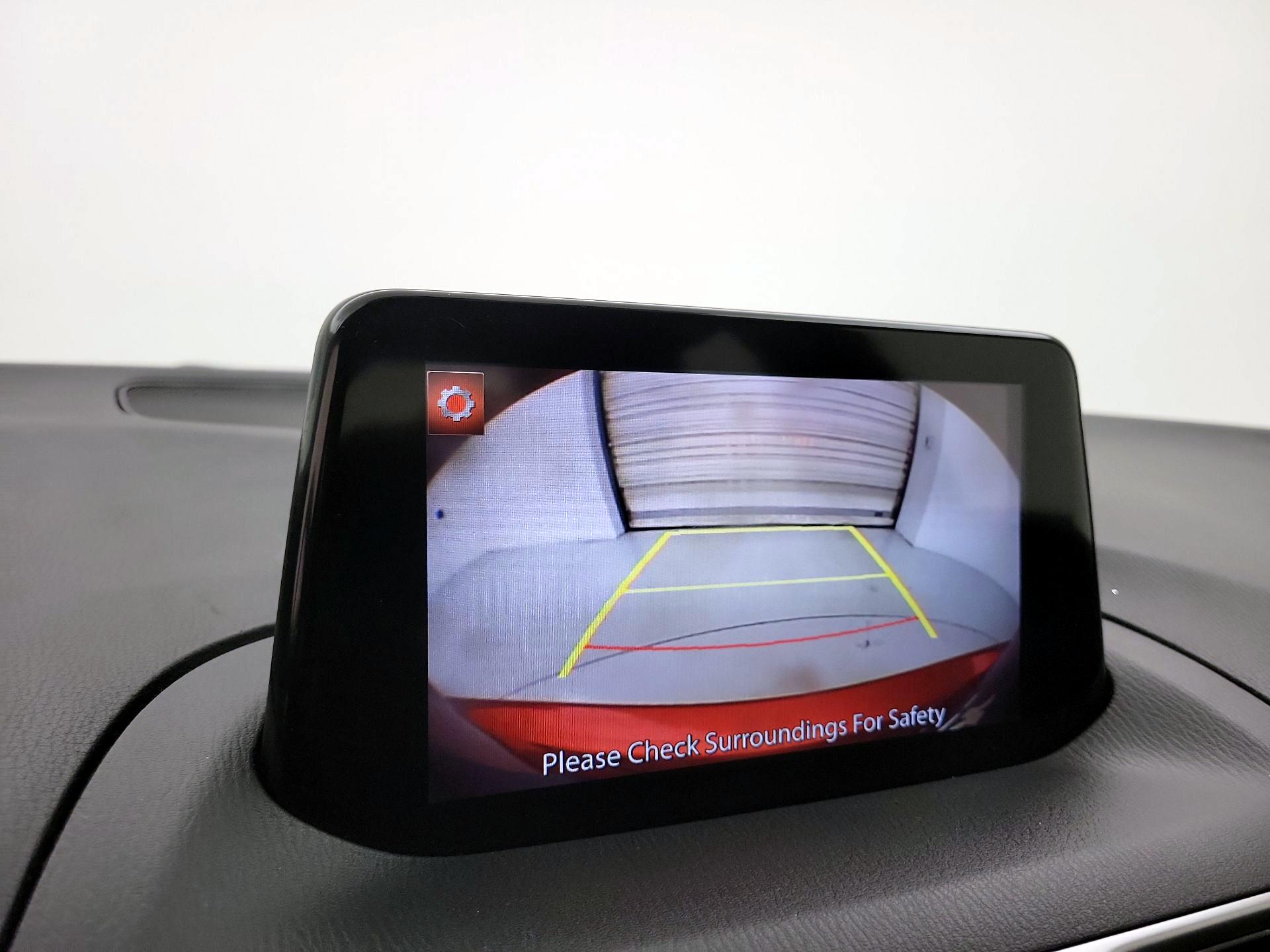 Thumbnail: 2017 Mazda Mazda3 - 14