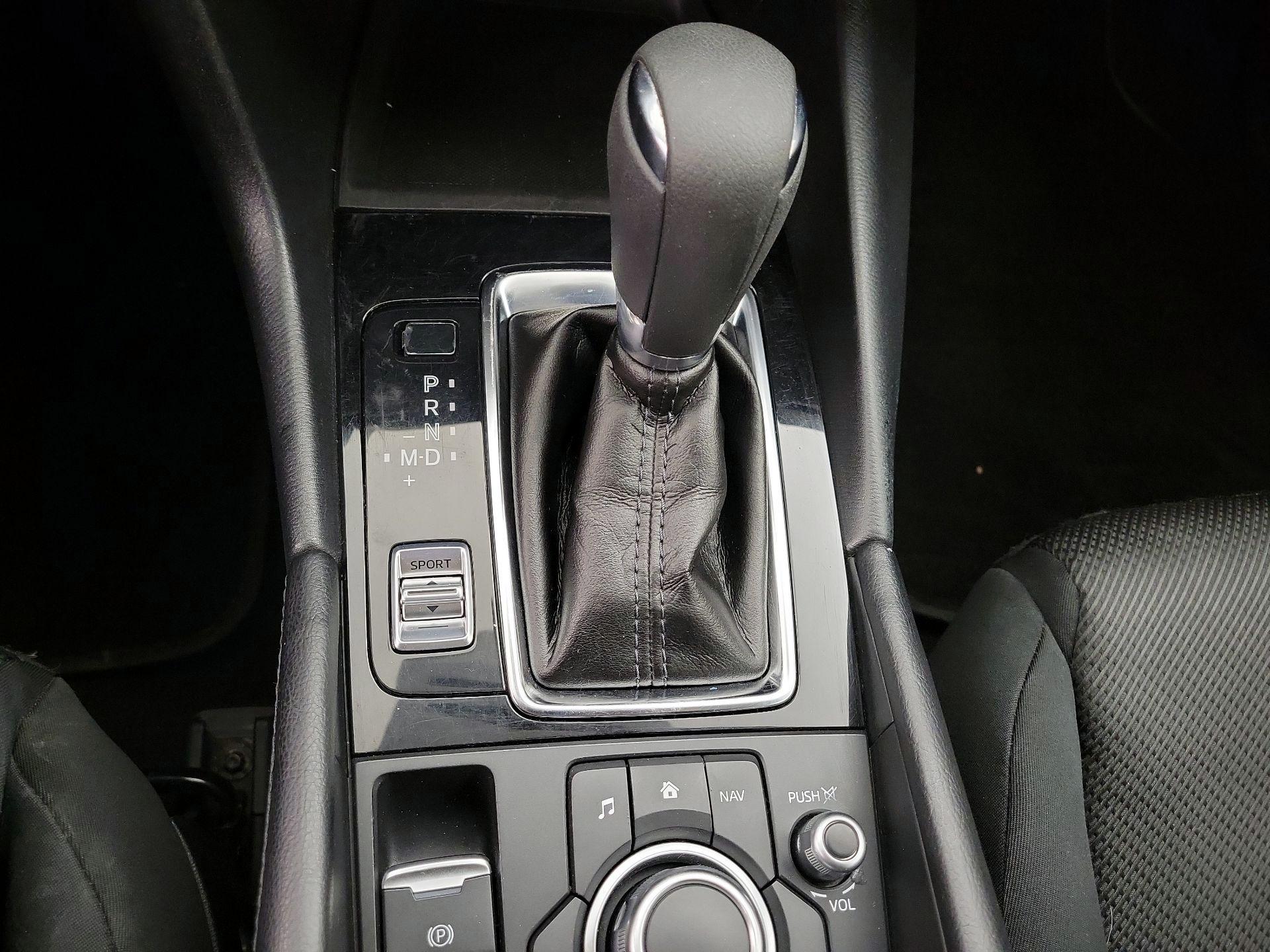 Thumbnail: 2017 Mazda Mazda3 - 17